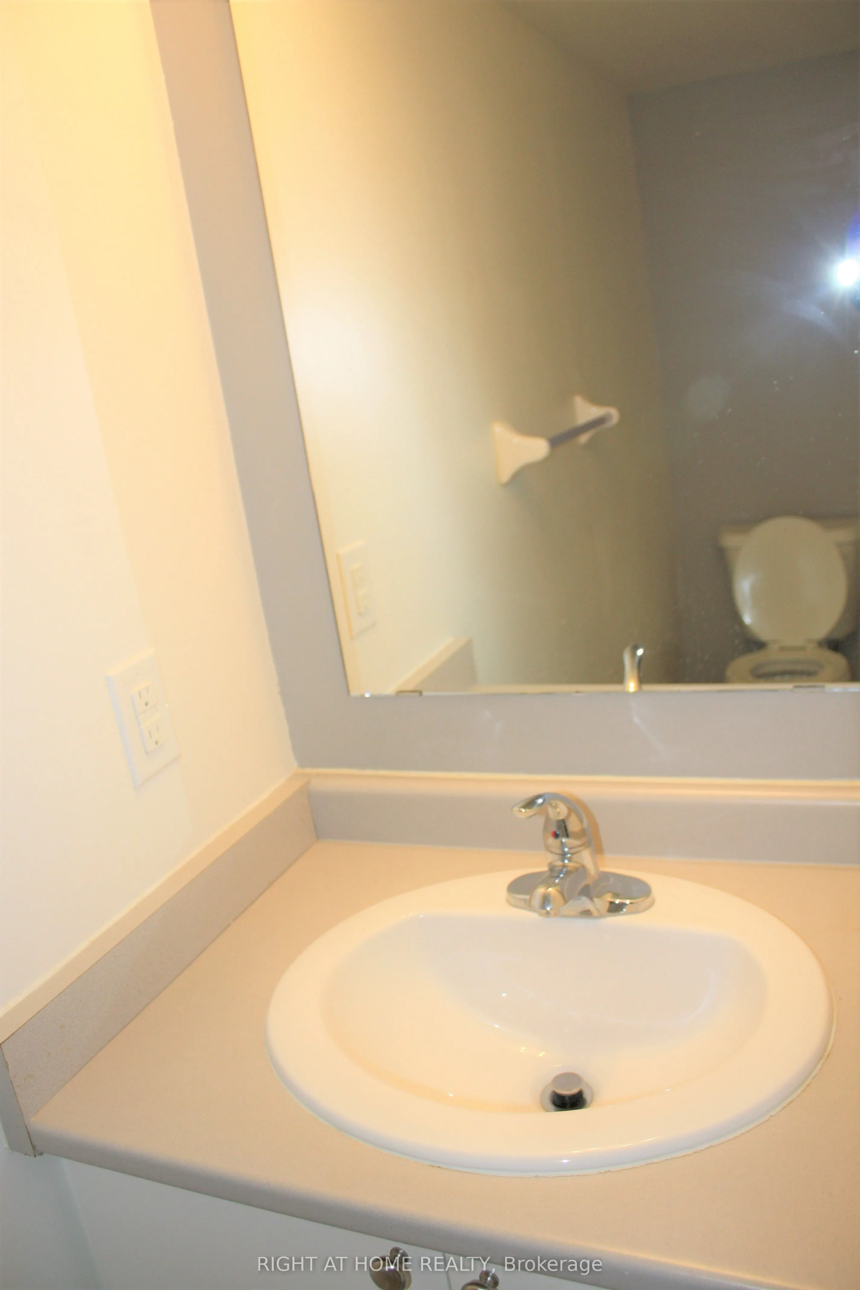 2891 Rio Court, #123