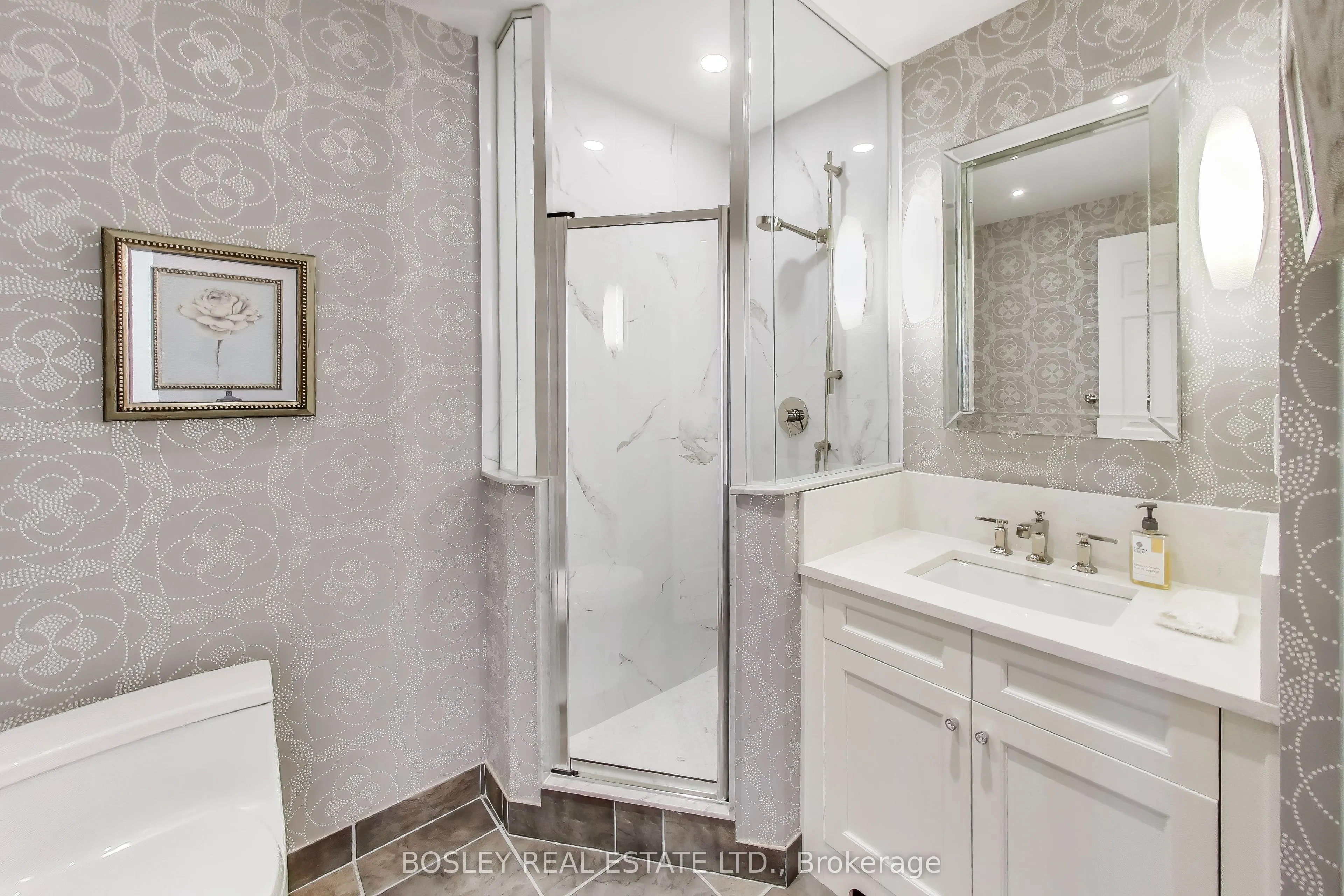 5229 Dundas Street W, #PH03