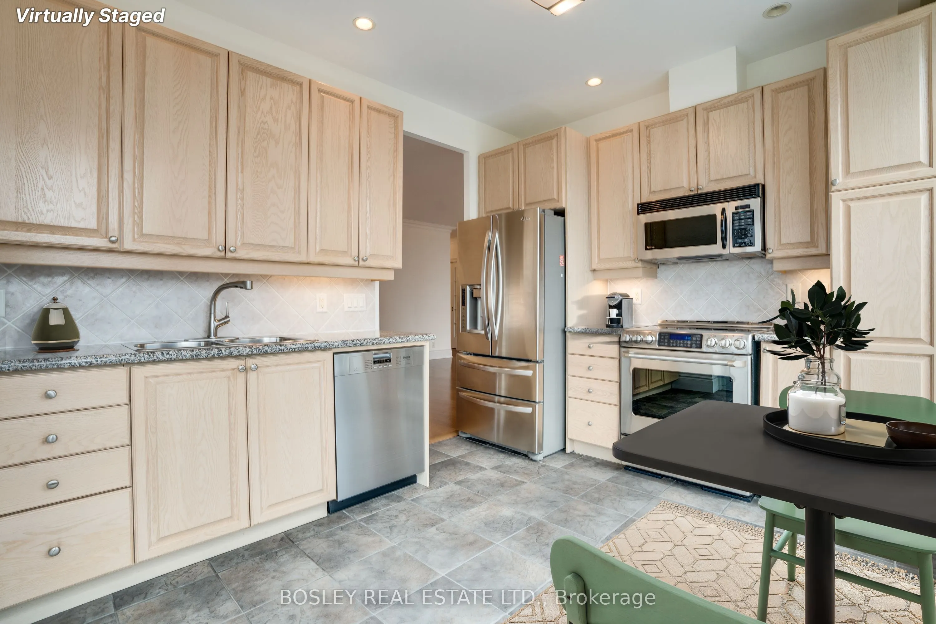 5229 Dundas Street W, #PH03