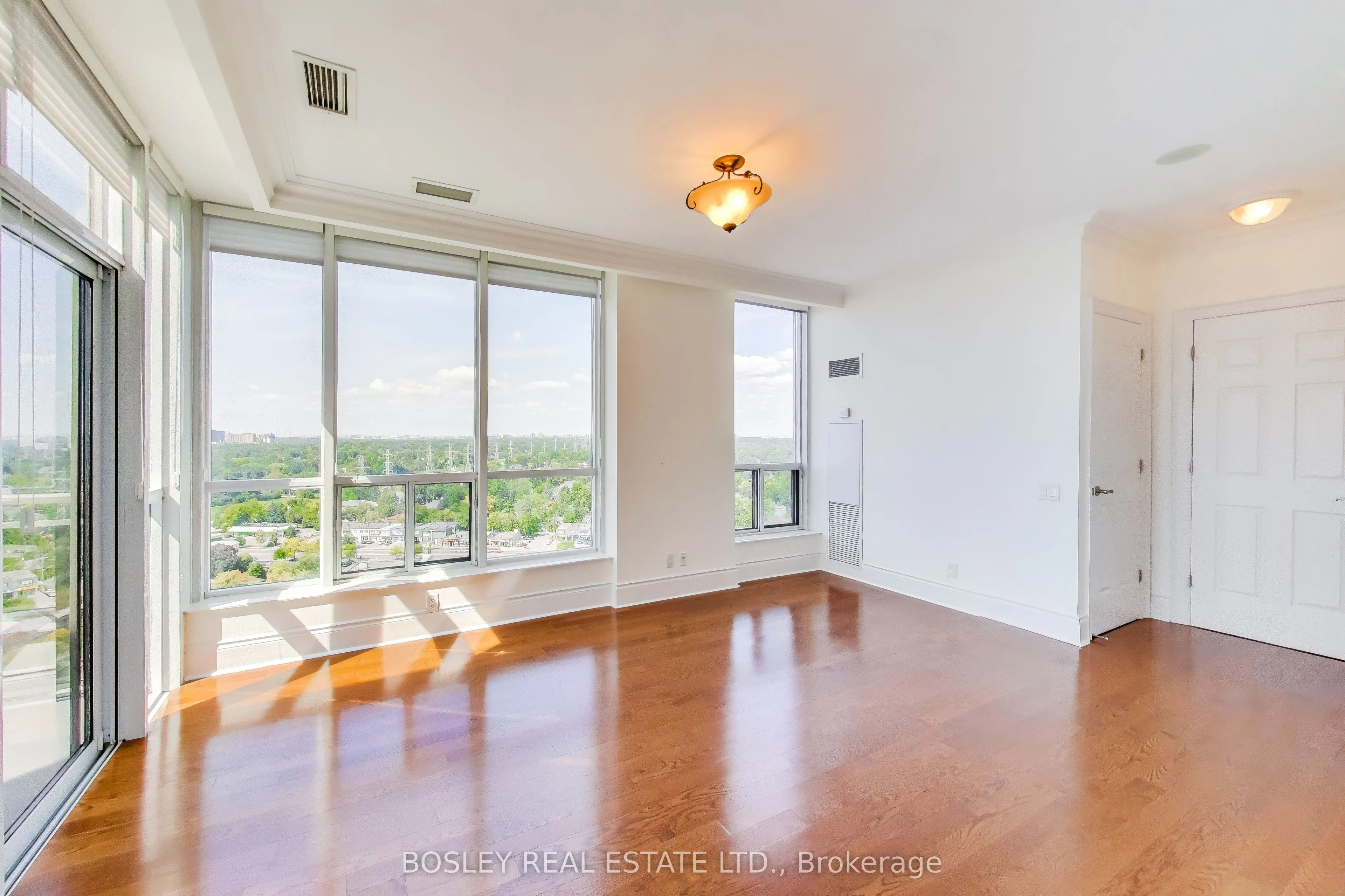 5229 Dundas Street W, #PH03