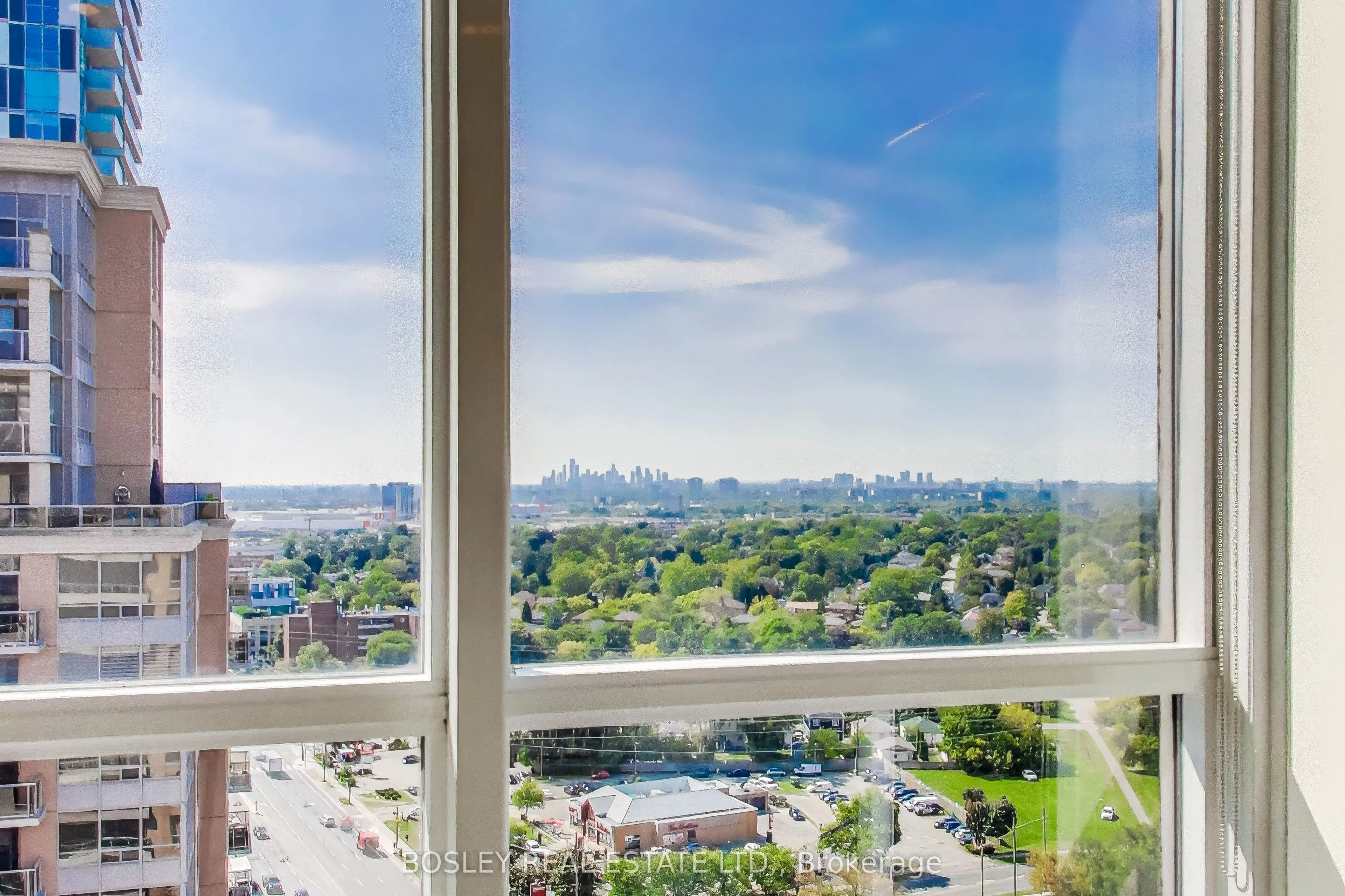 5229 Dundas Street W, #PH03