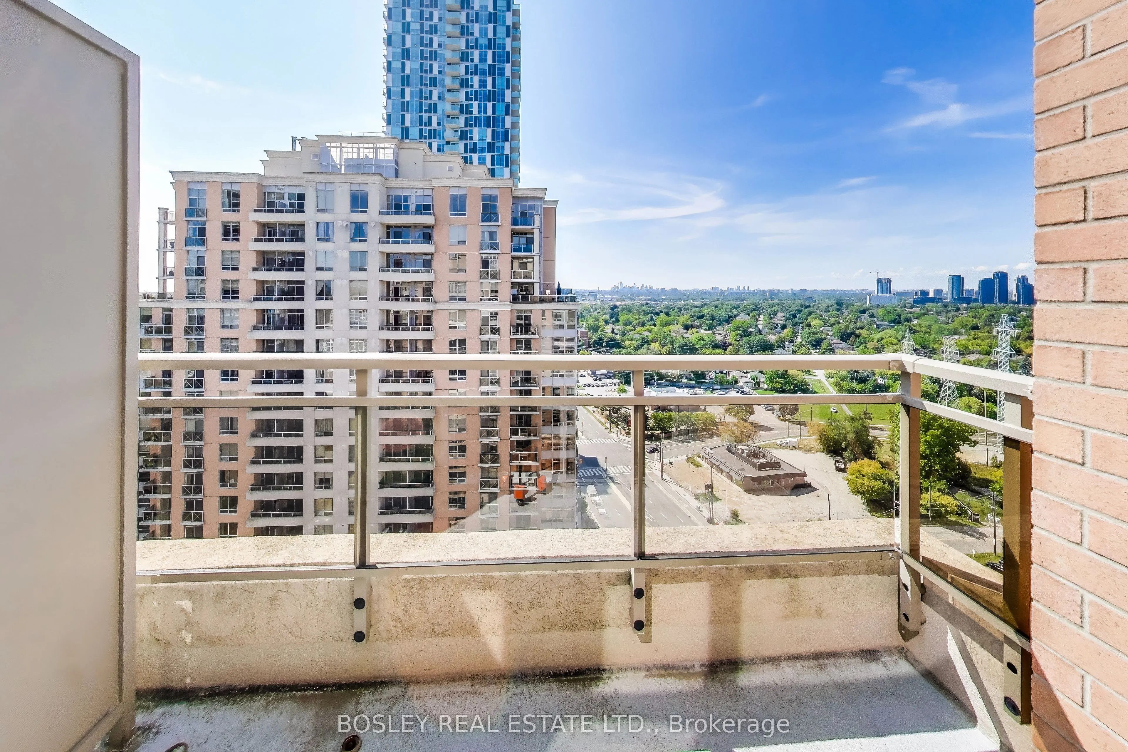 5229 Dundas Street W, #PH03