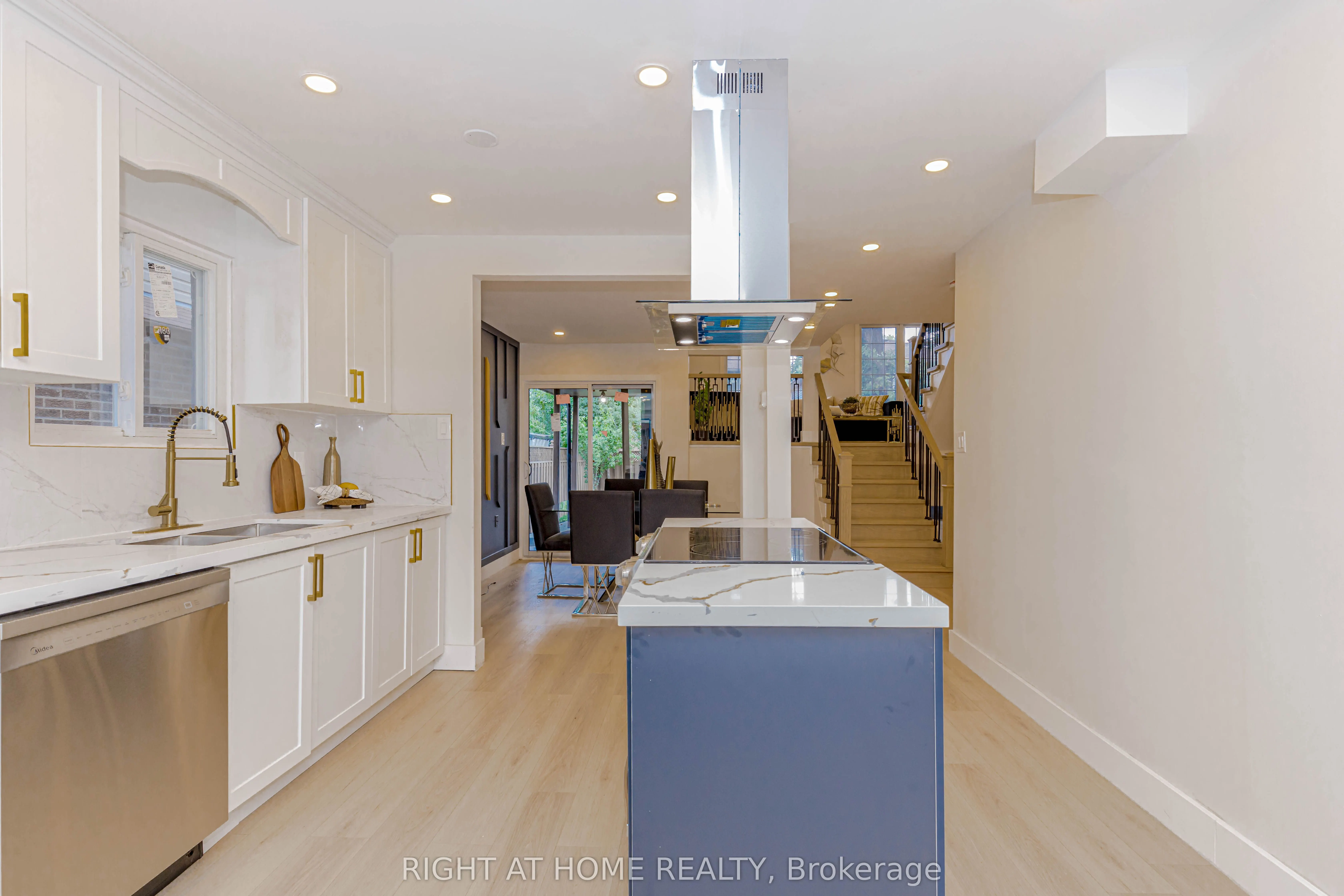 6 Bryant Court