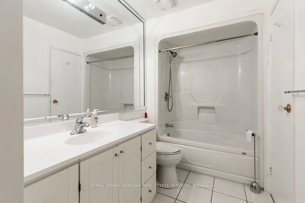 1556 Kern's Road, #3