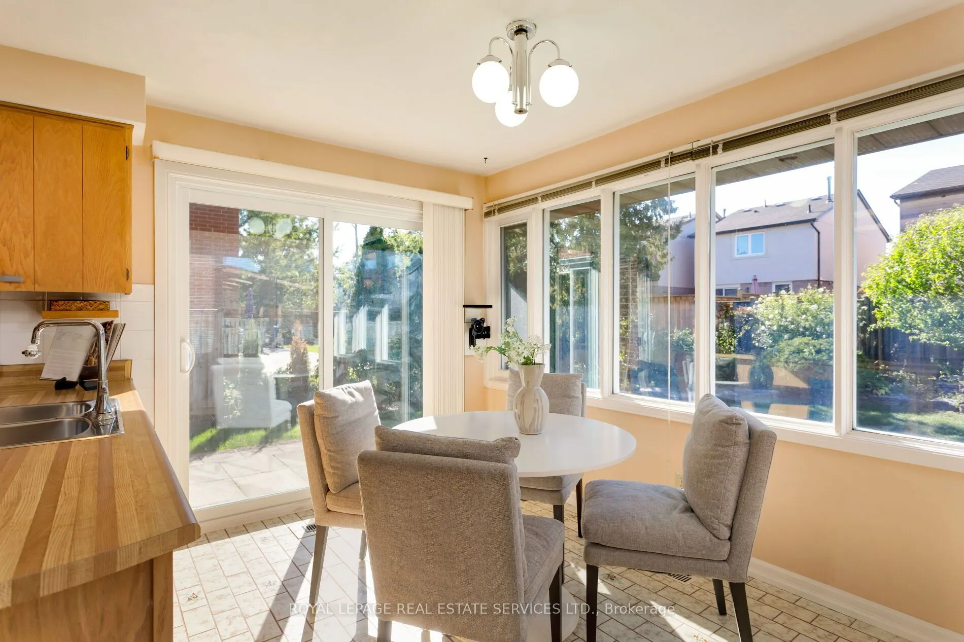 804 Willowbank Trail