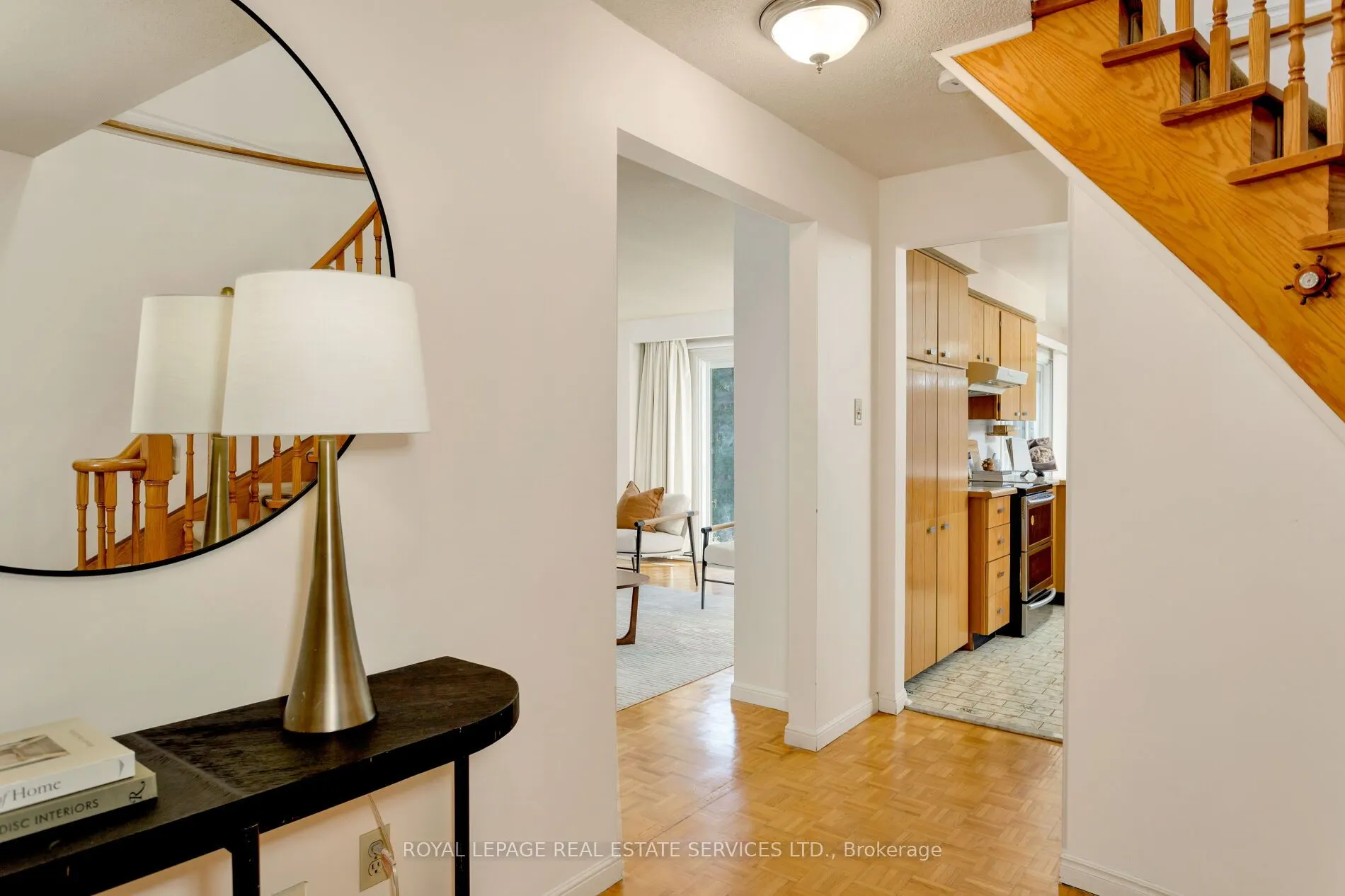 804 Willowbank Trail