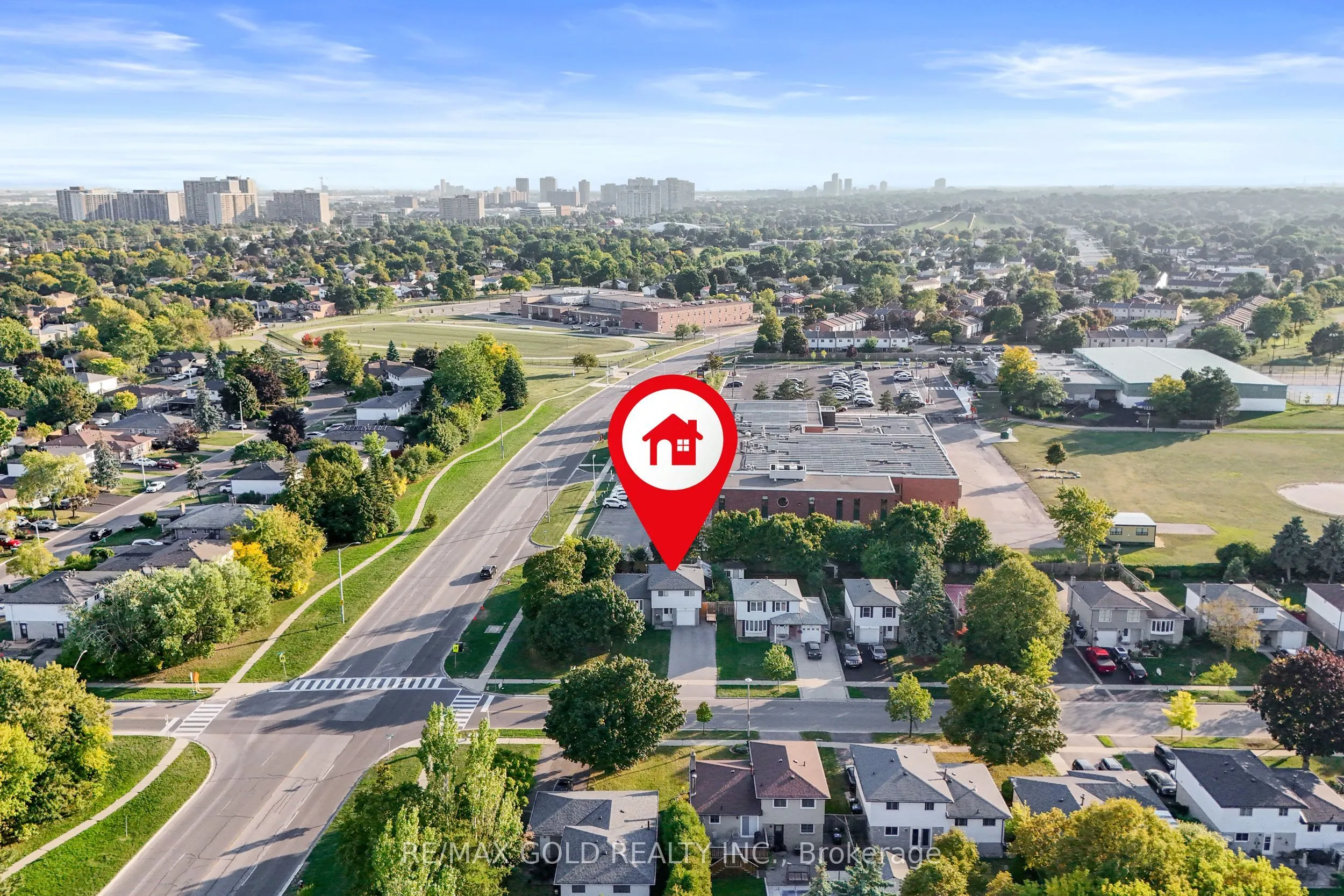 1 Greenbriar Road