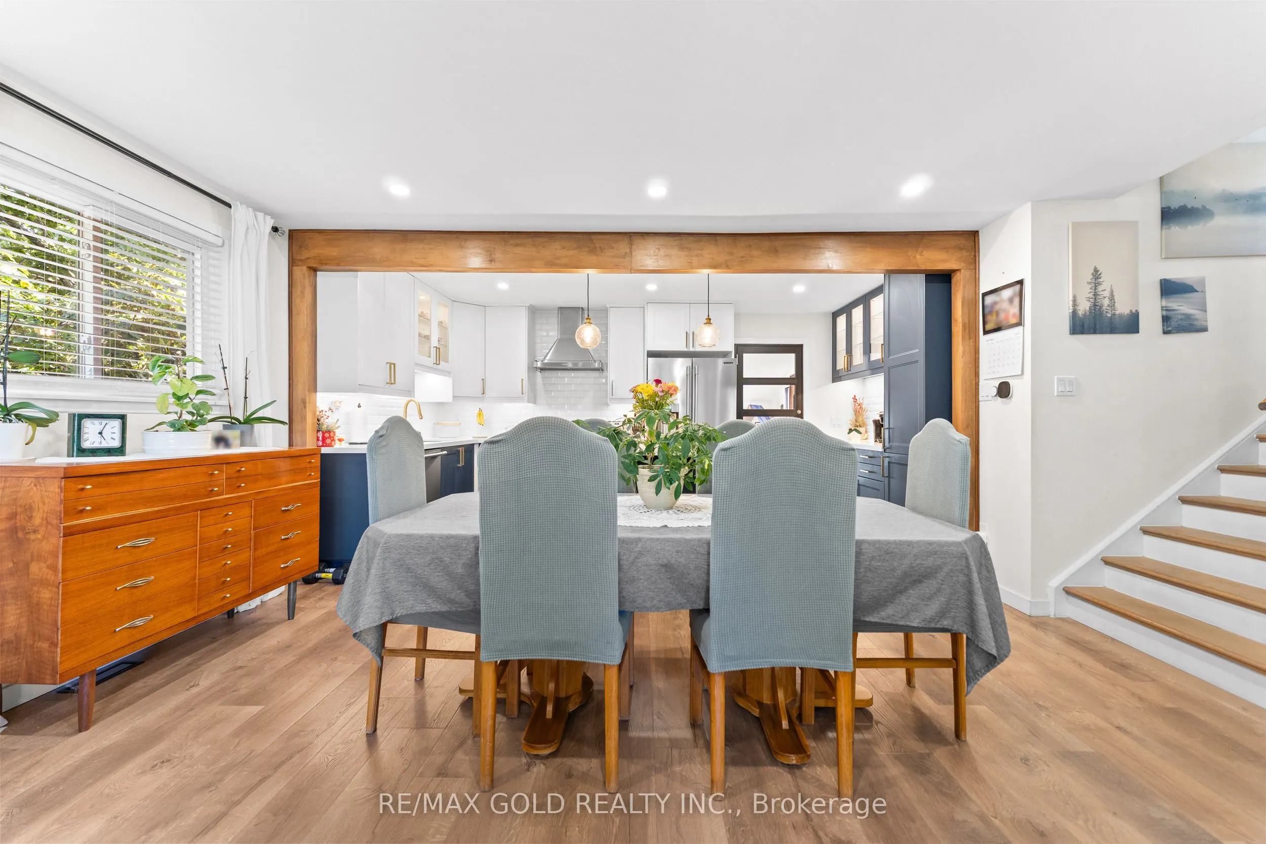 1 Greenbriar Road