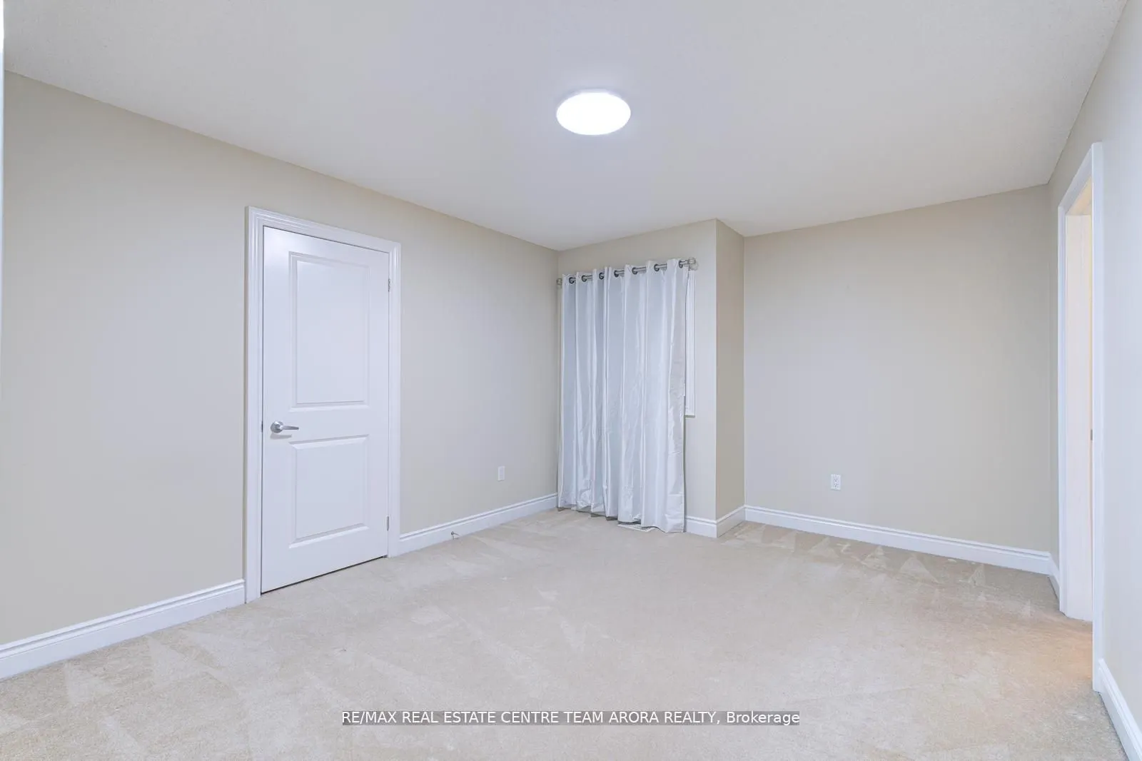 16 Valleyway Drive