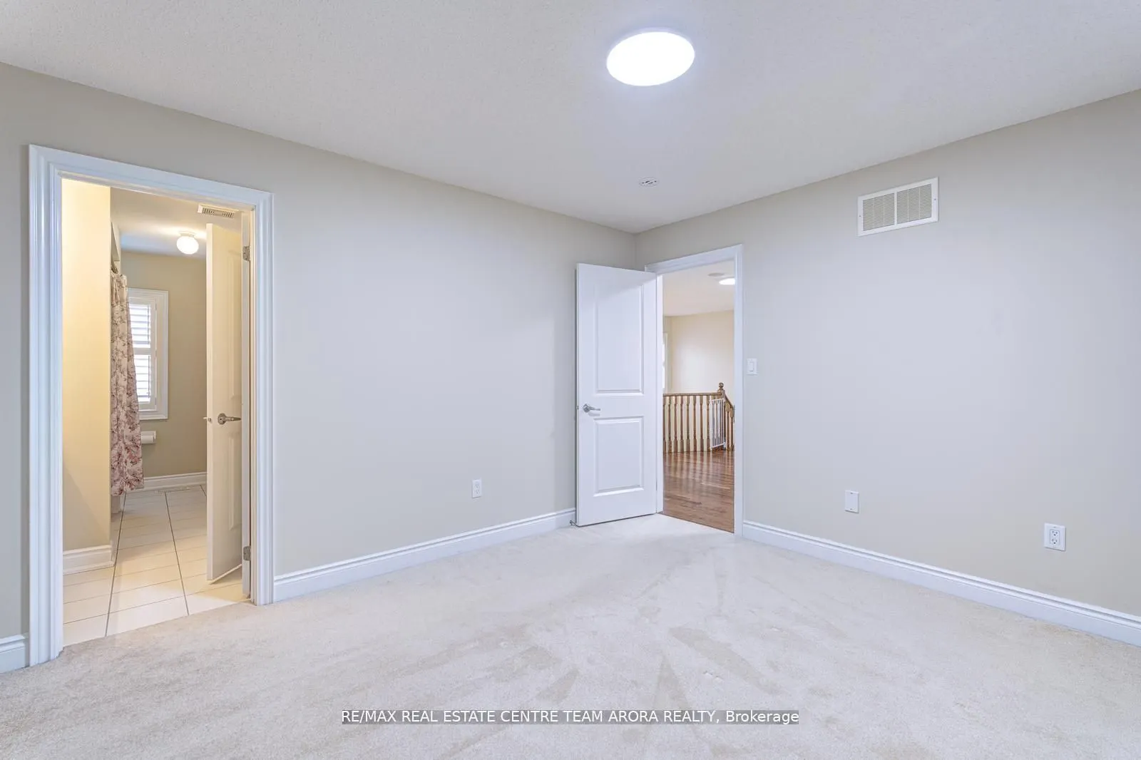 16 Valleyway Drive