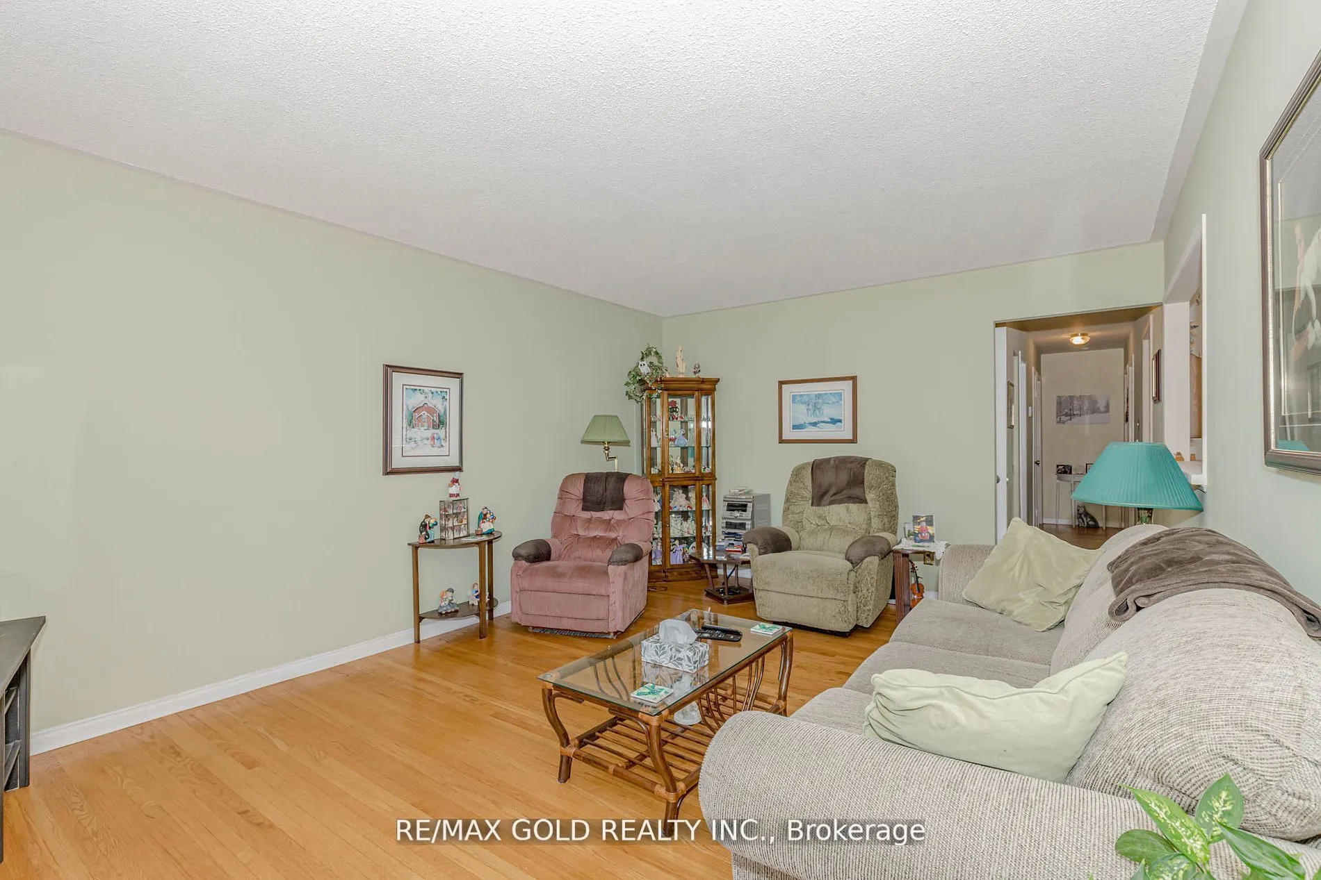 31 Fallingdale Crescent