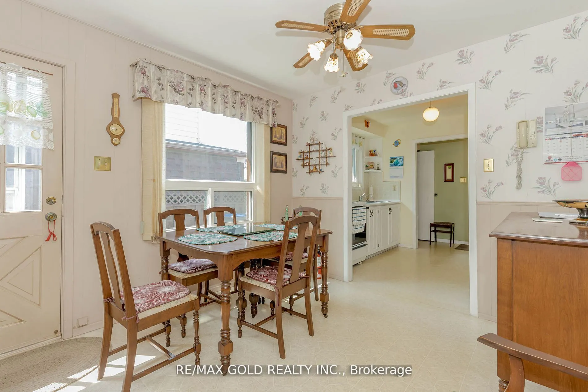 31 Fallingdale Crescent