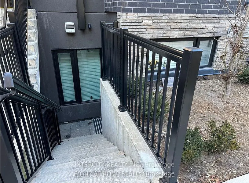 1141 Cooke Boulevard, #405