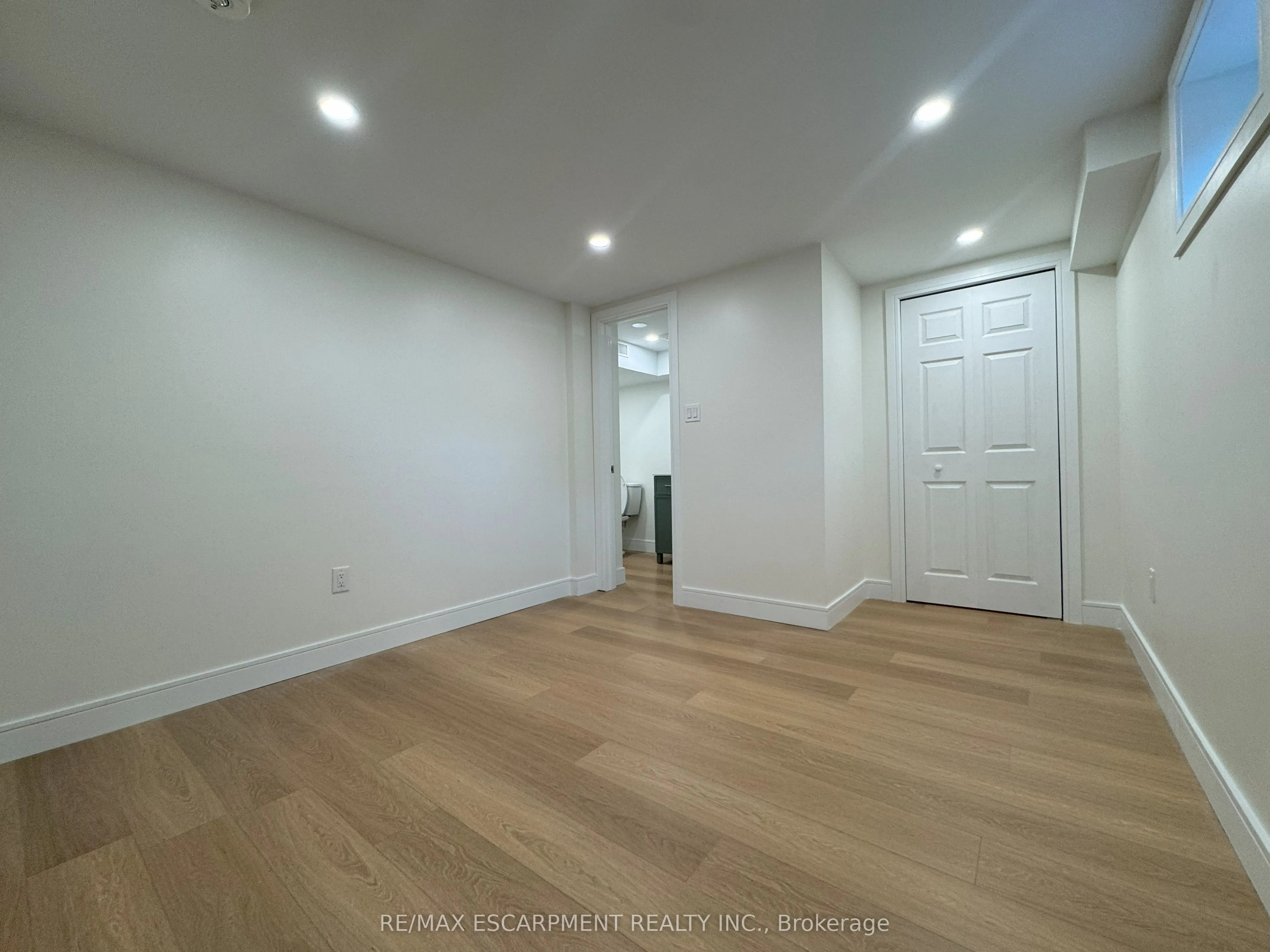 1482 LANCASTER Drive, #BASEMENT