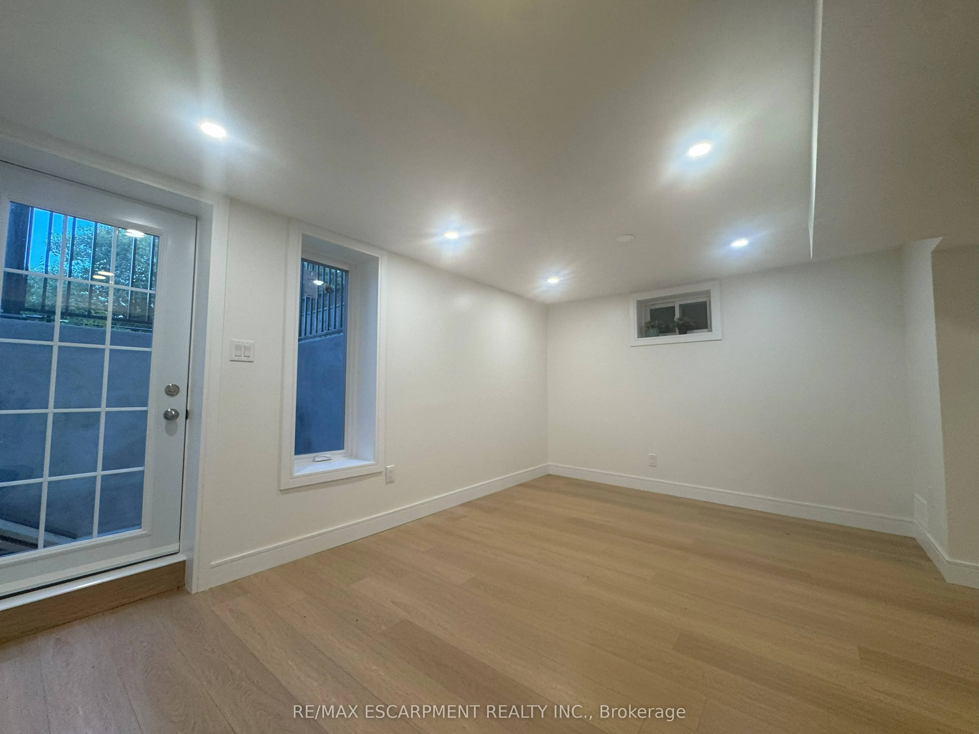 1482 LANCASTER Drive, #BASEMENT