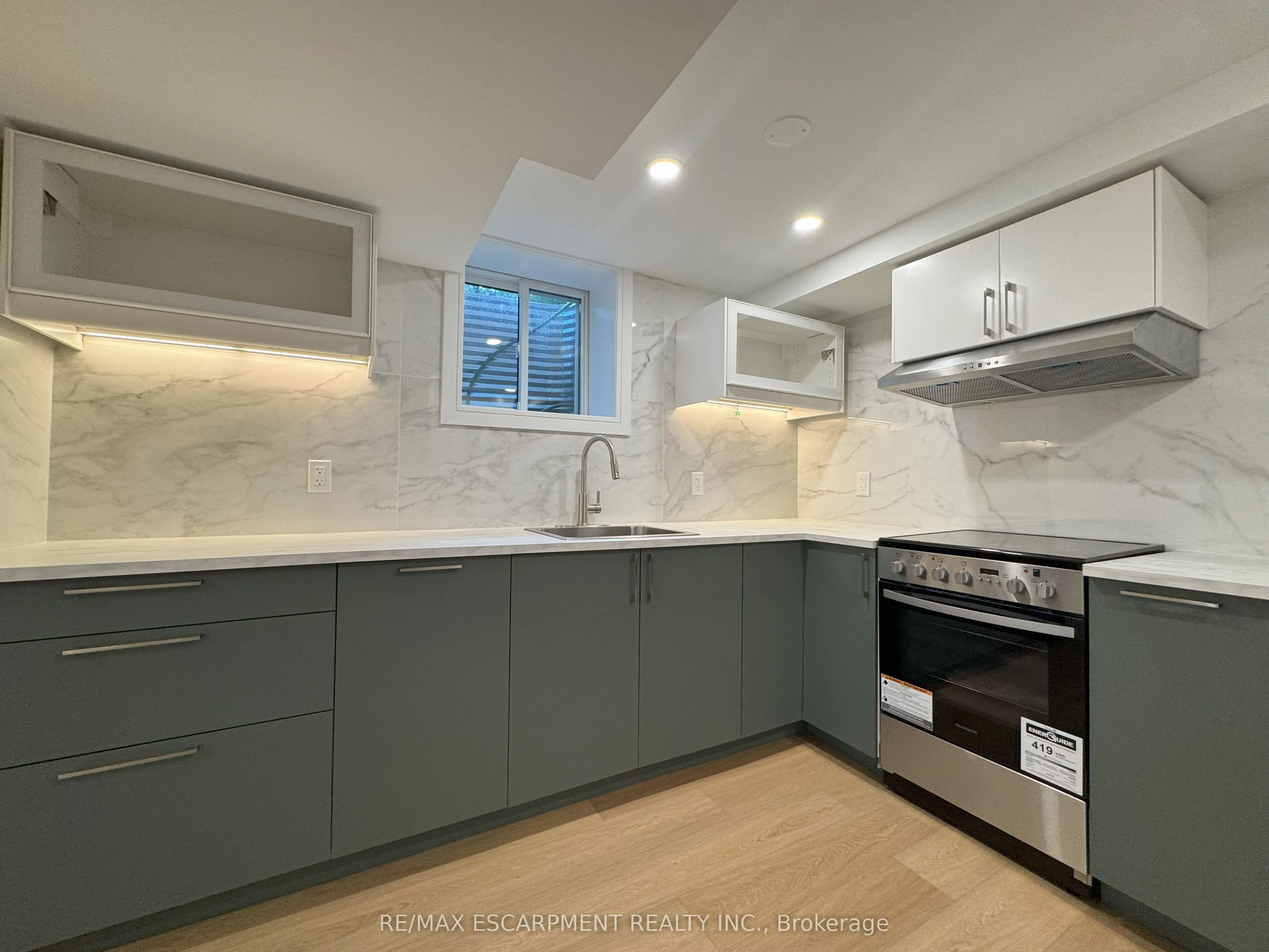 1482 LANCASTER Drive, #BASEMENT