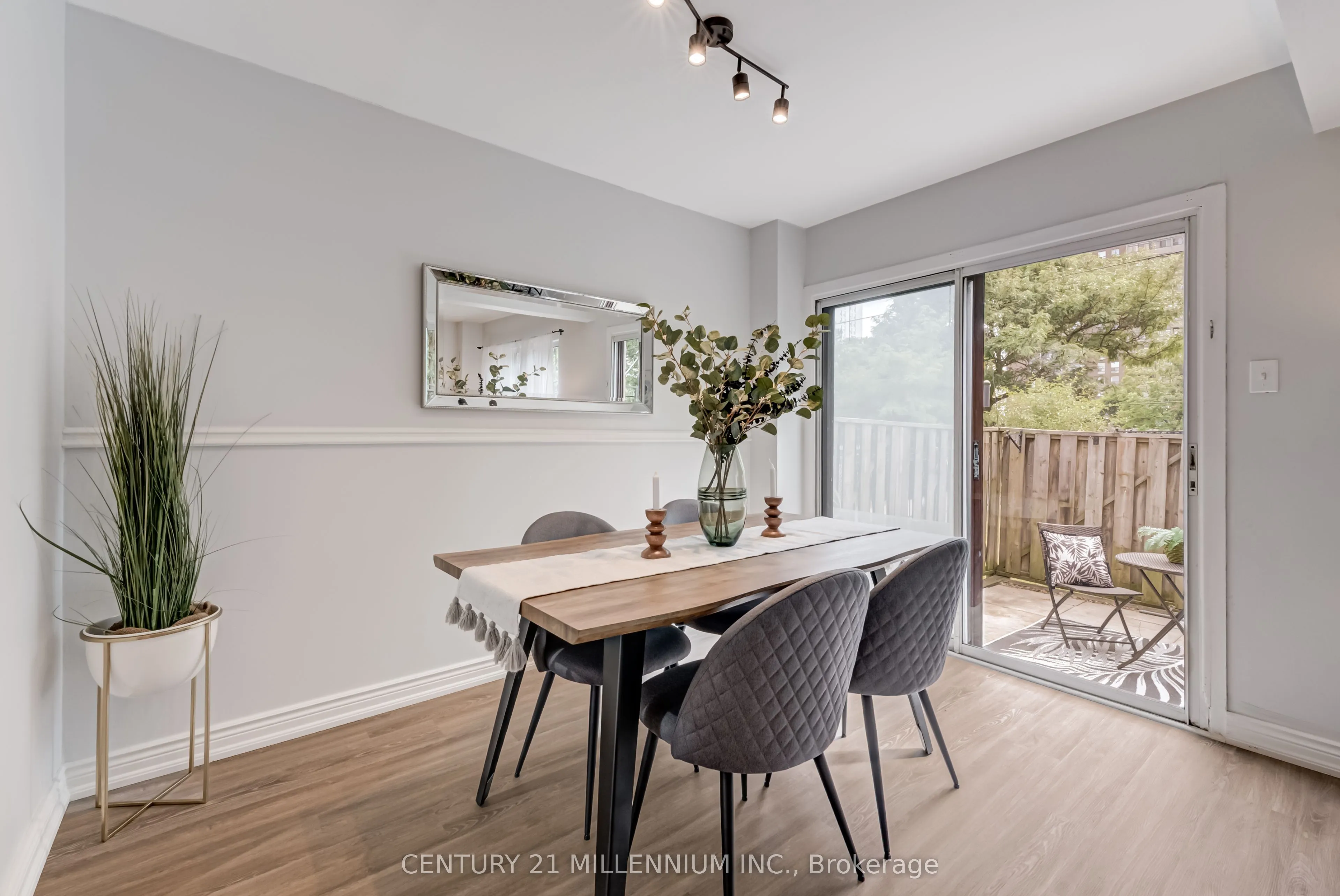 56 Fleetwood Crescent, #N/A