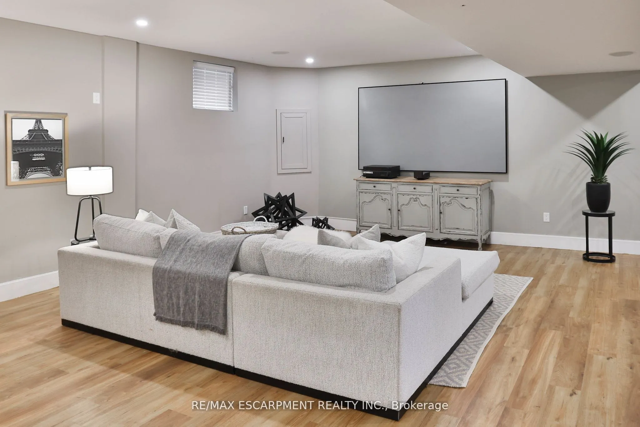 43 Mississauga Road S