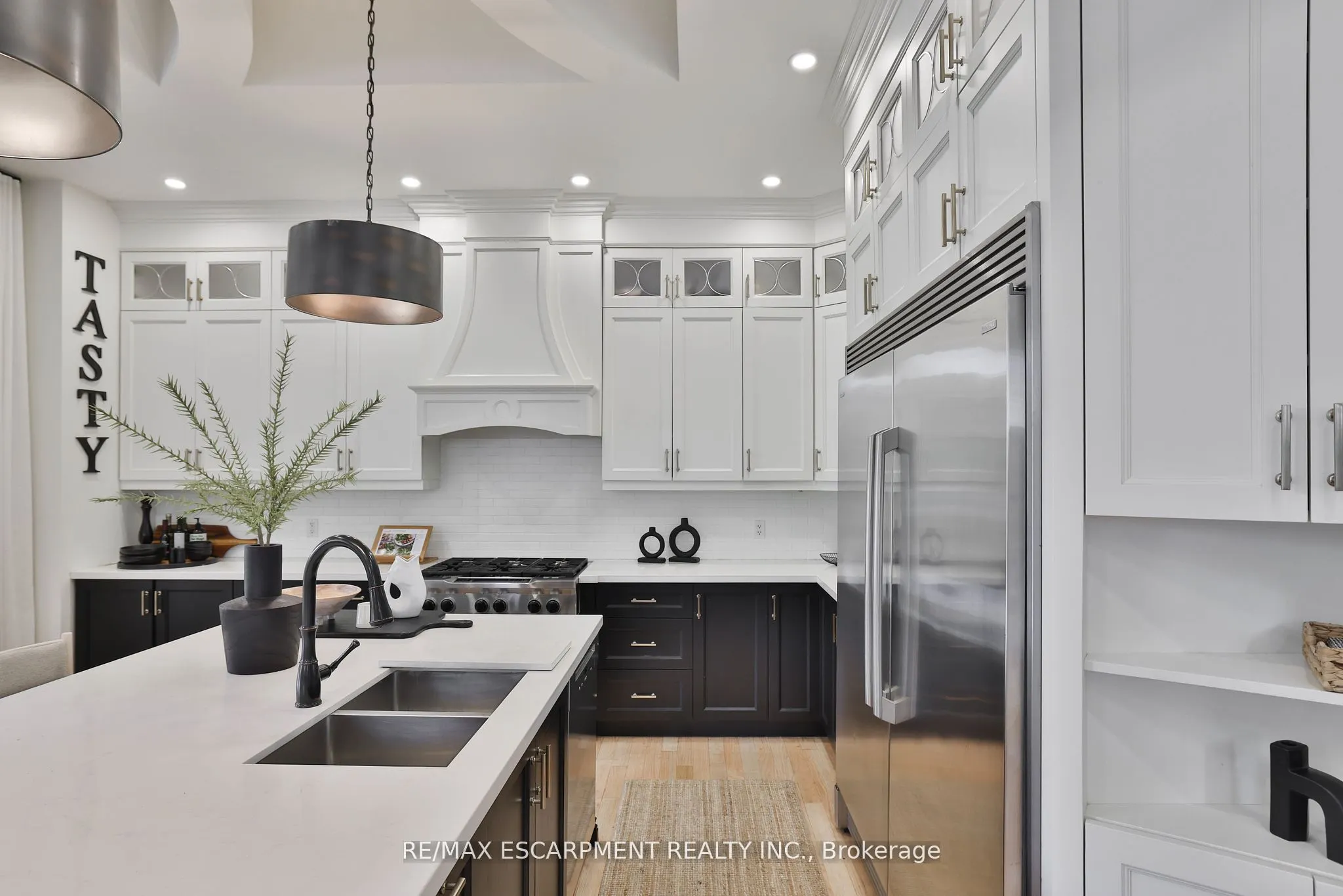 43 Mississauga Road S