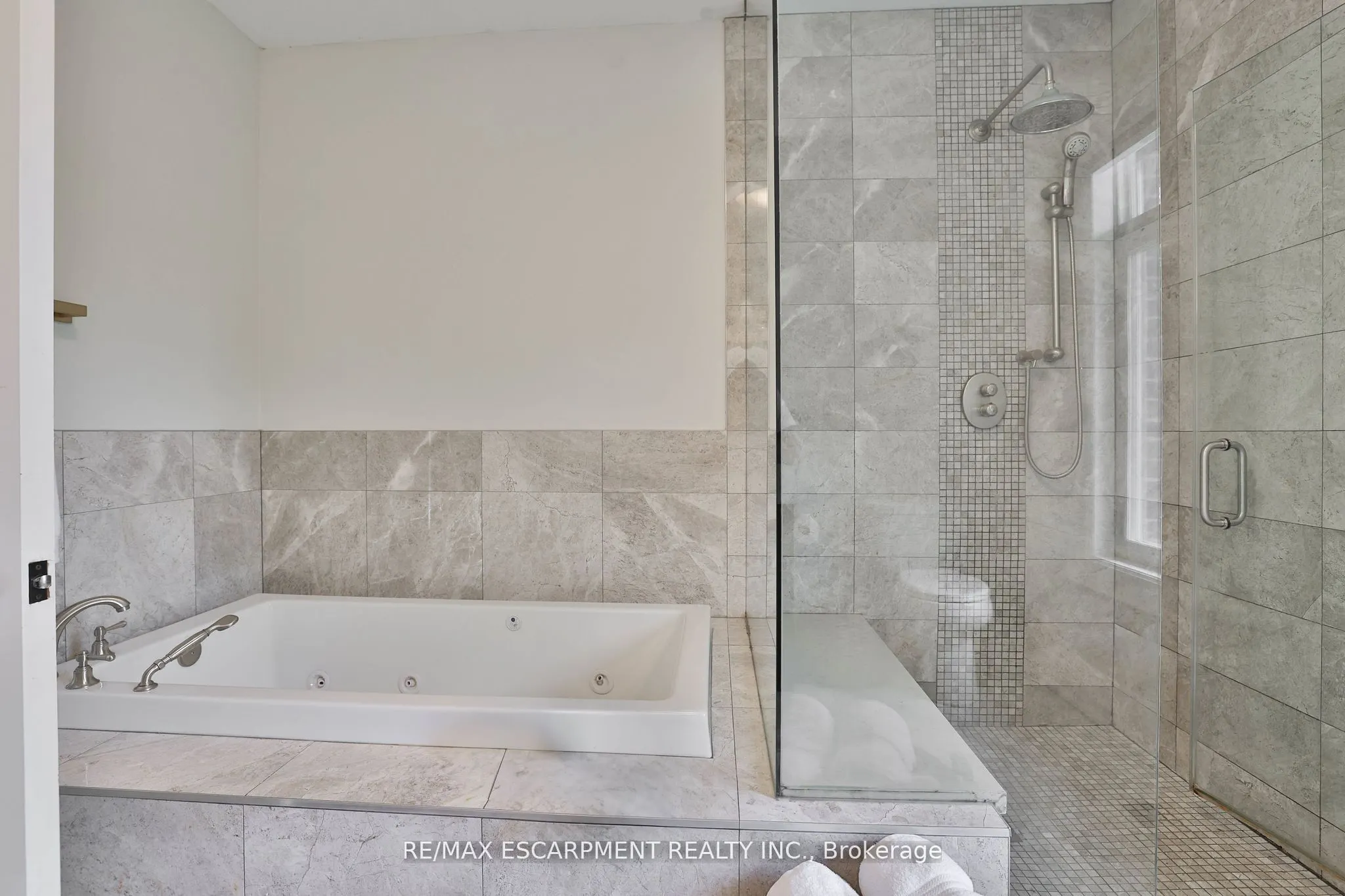 43 Mississauga Road S