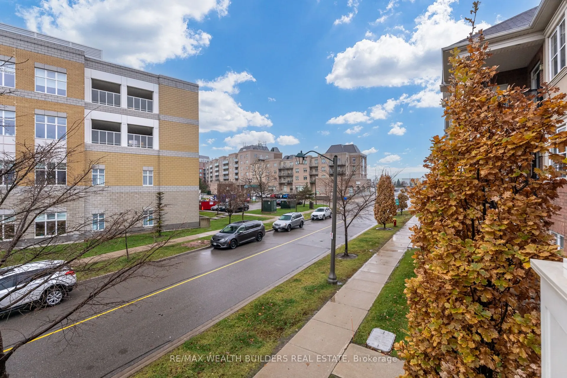 2333 Sawgrass Drive, #202