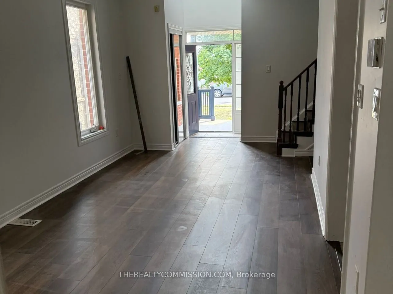 52 Rocky Point Crescent