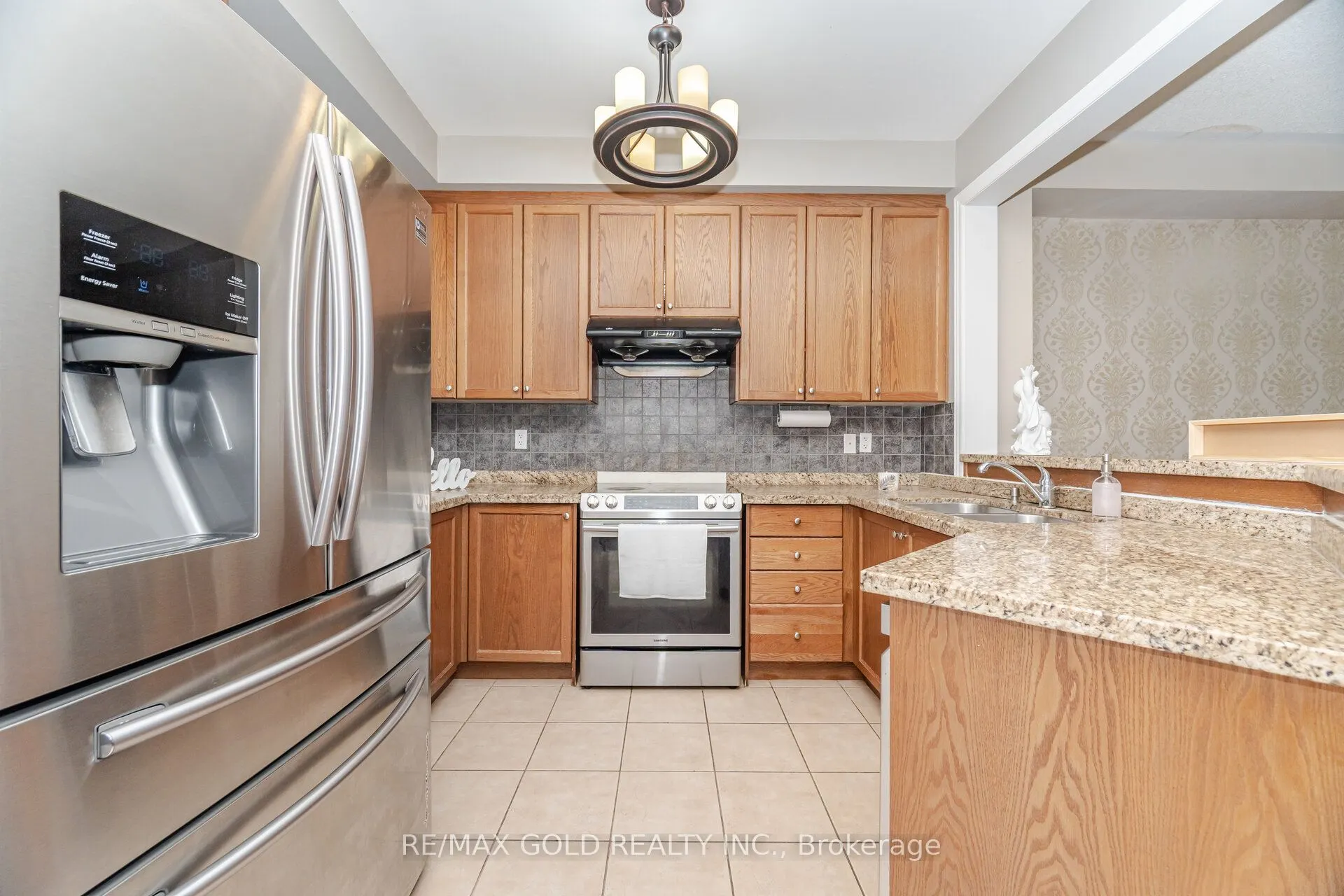 13 Fawson Cove Way W