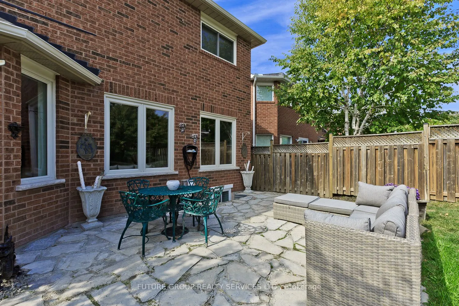 35 Harrop Avenue