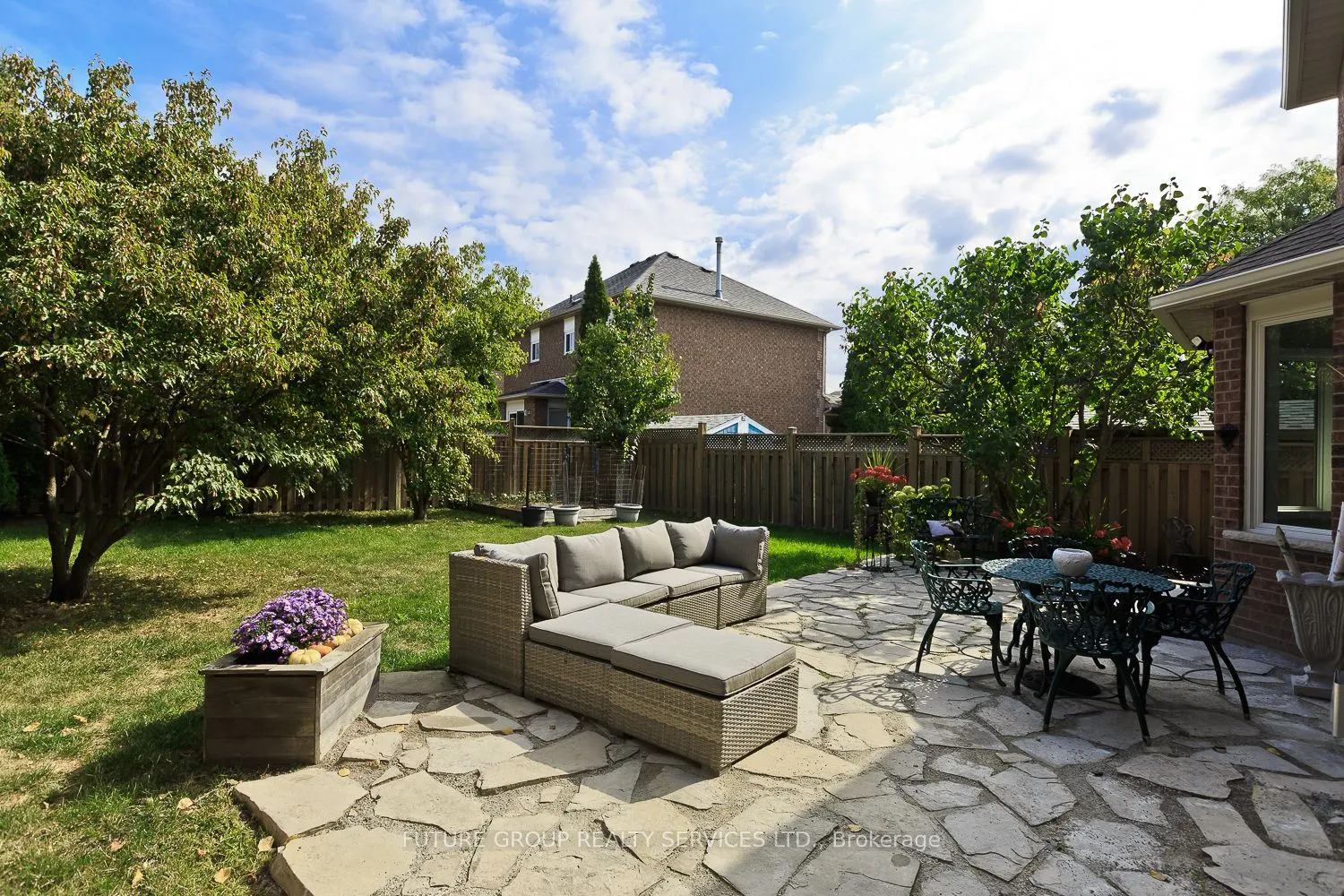 35 Harrop Avenue