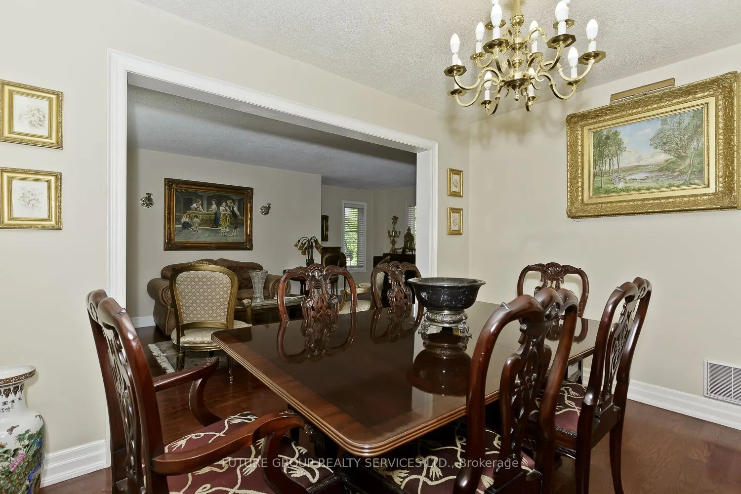 35 Harrop Avenue