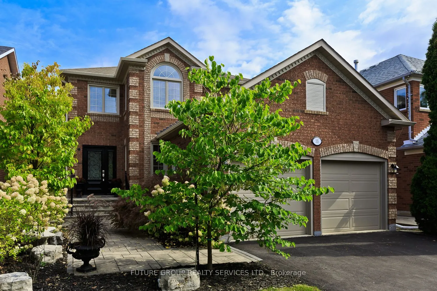 35 Harrop Avenue