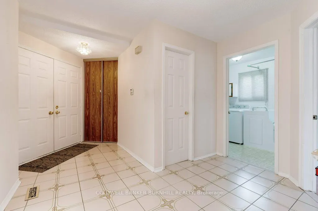 5255 Tagish Court