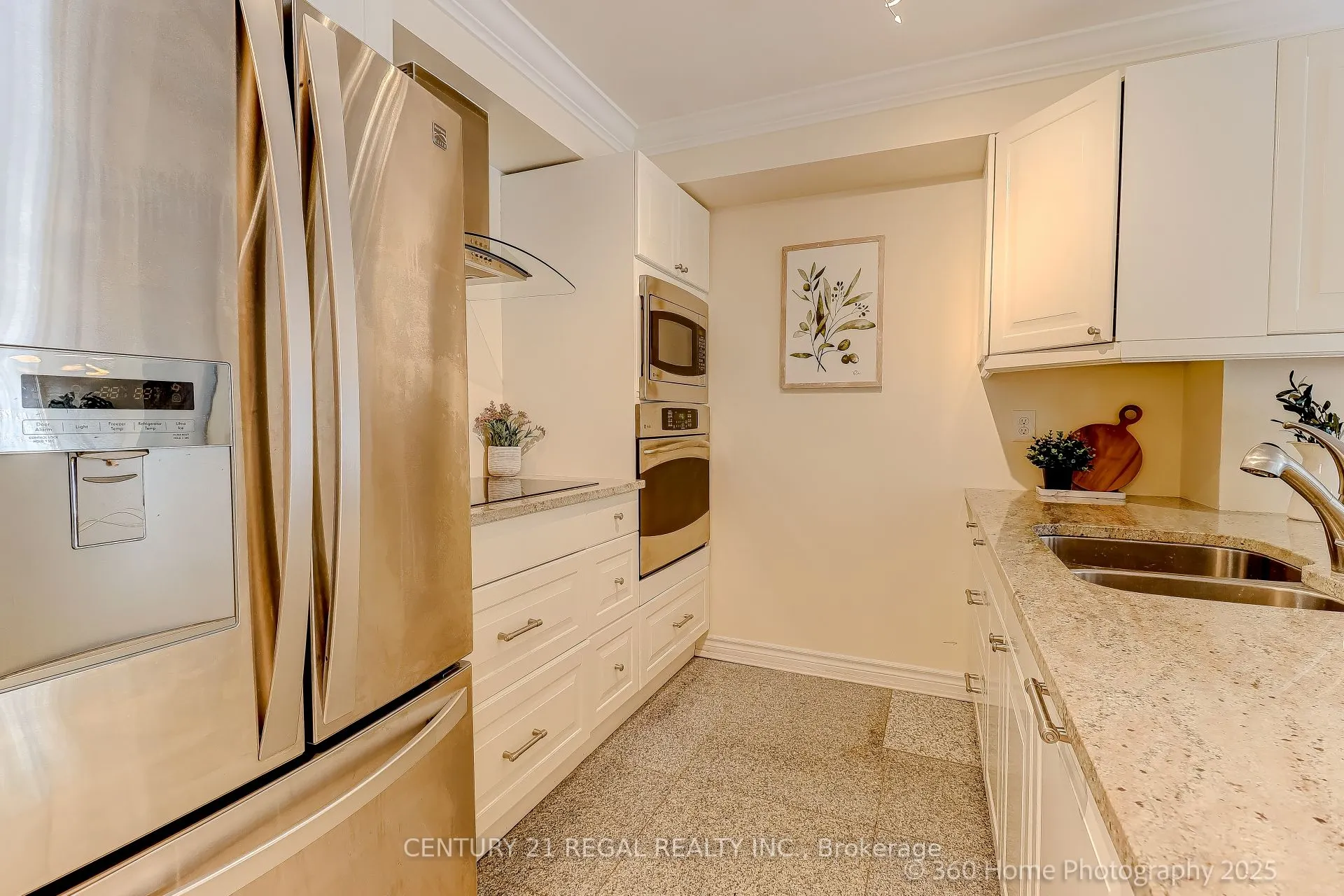 2267 Lake Shore Boulevard W, #308