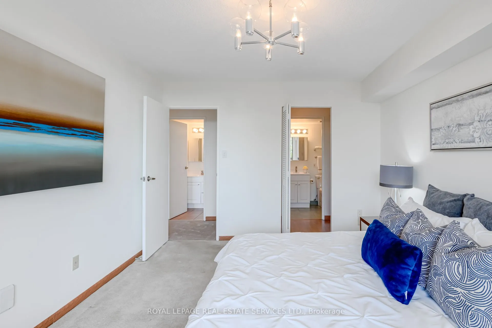 80 Quebec Avenue, #704