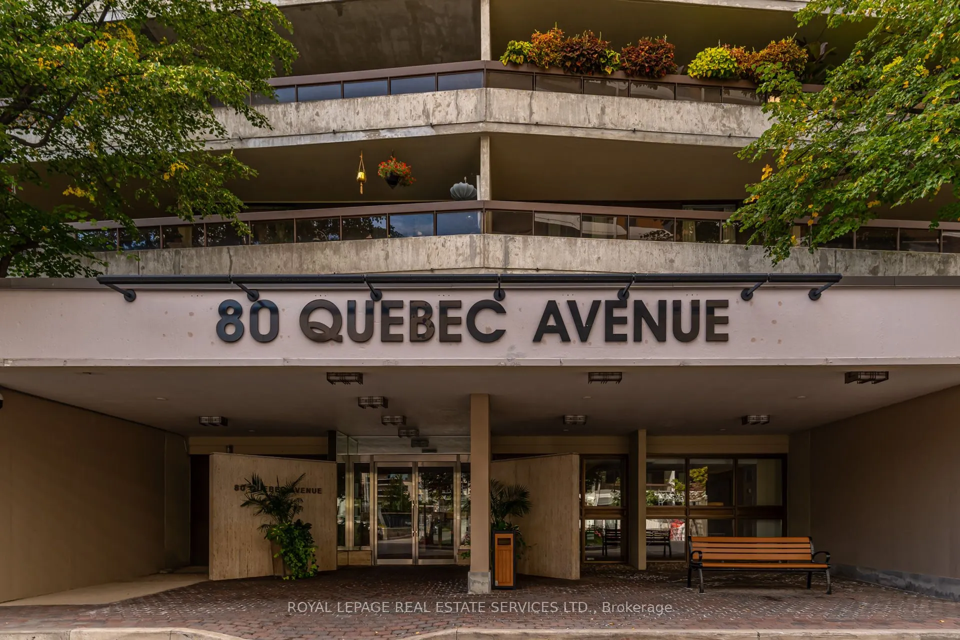 80 Quebec Avenue, #704