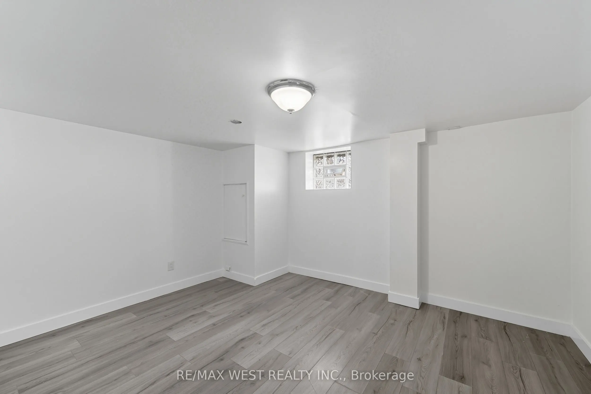 38 Feltham Avenue