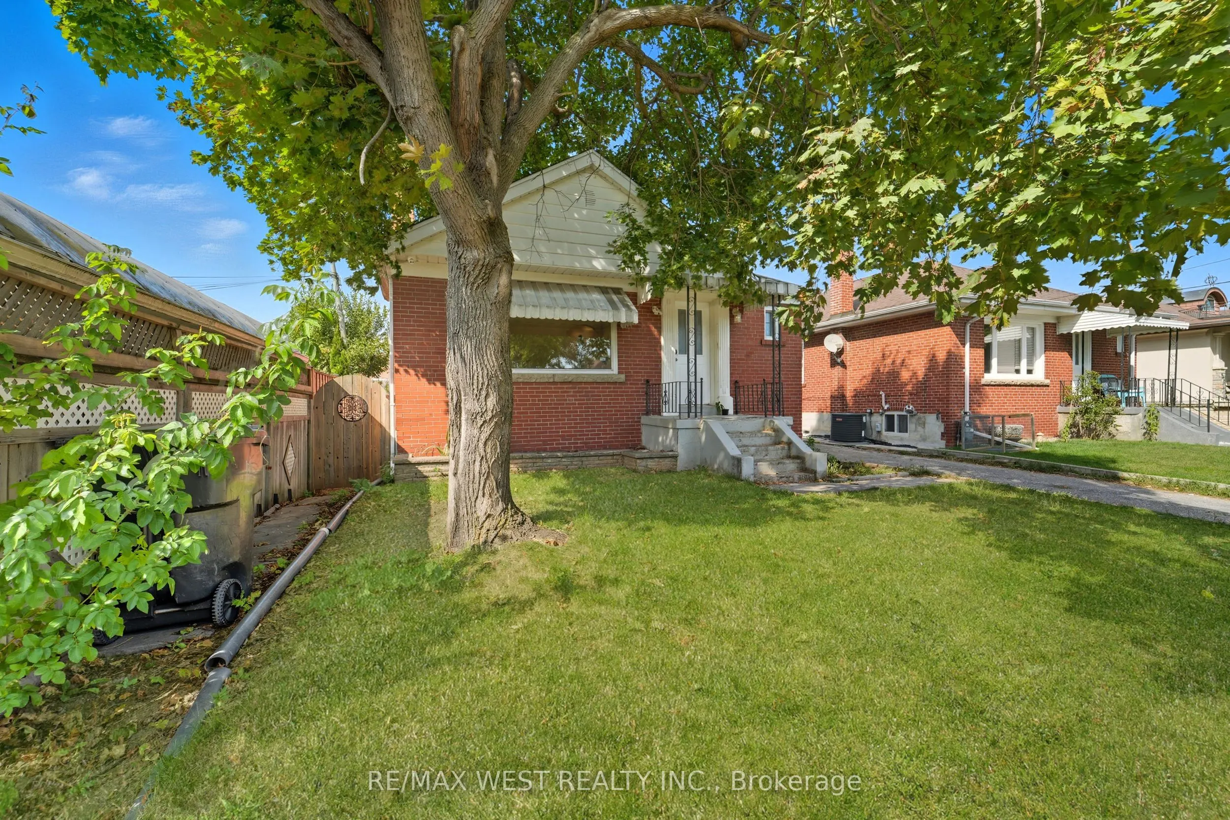 38 Feltham Avenue