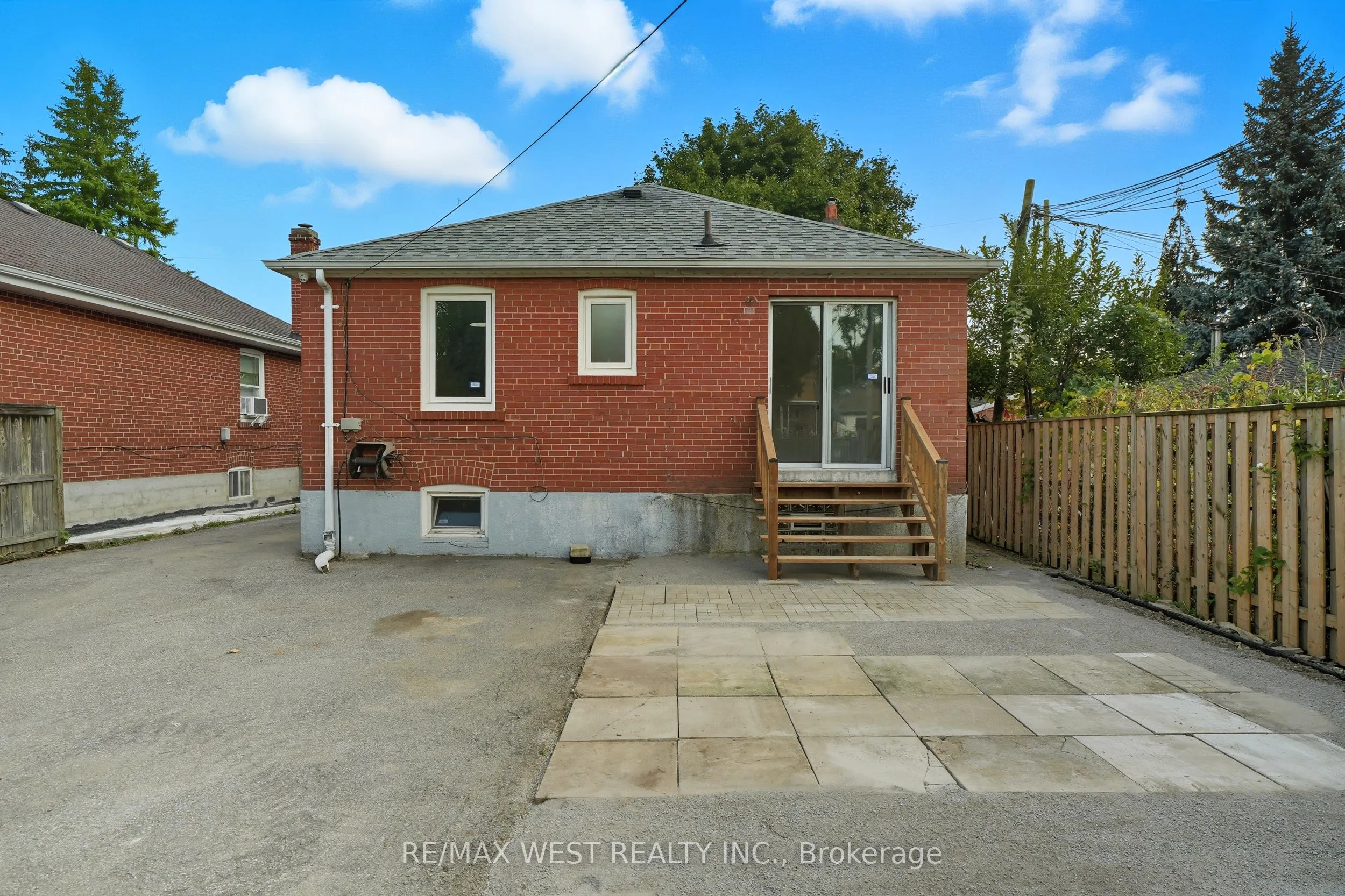 38 Feltham Avenue