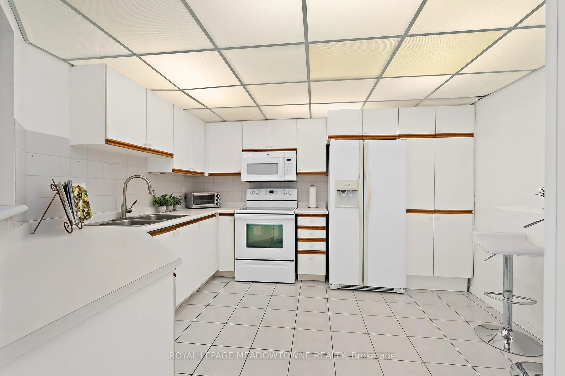 20 Mcfarlane Drive, #1708
