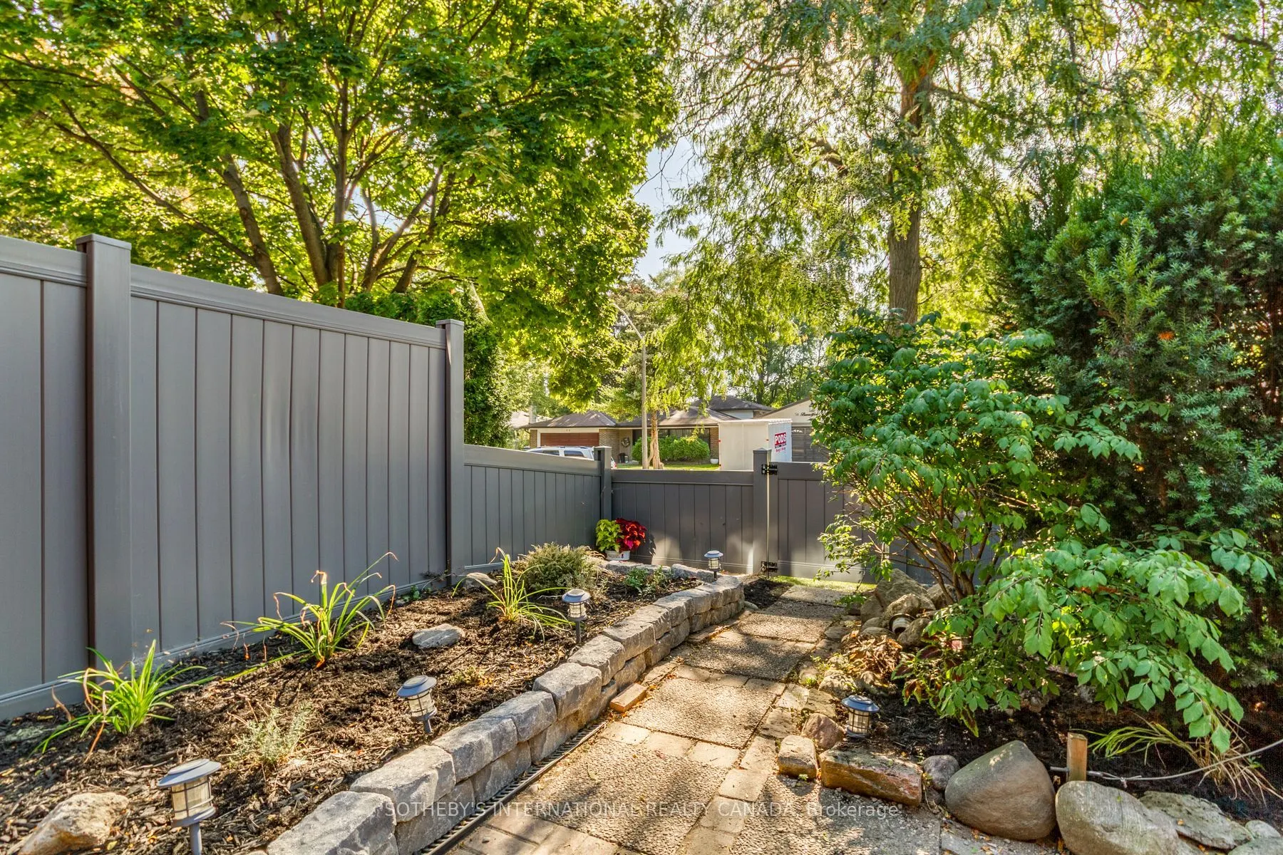 51 Broadfield Drive