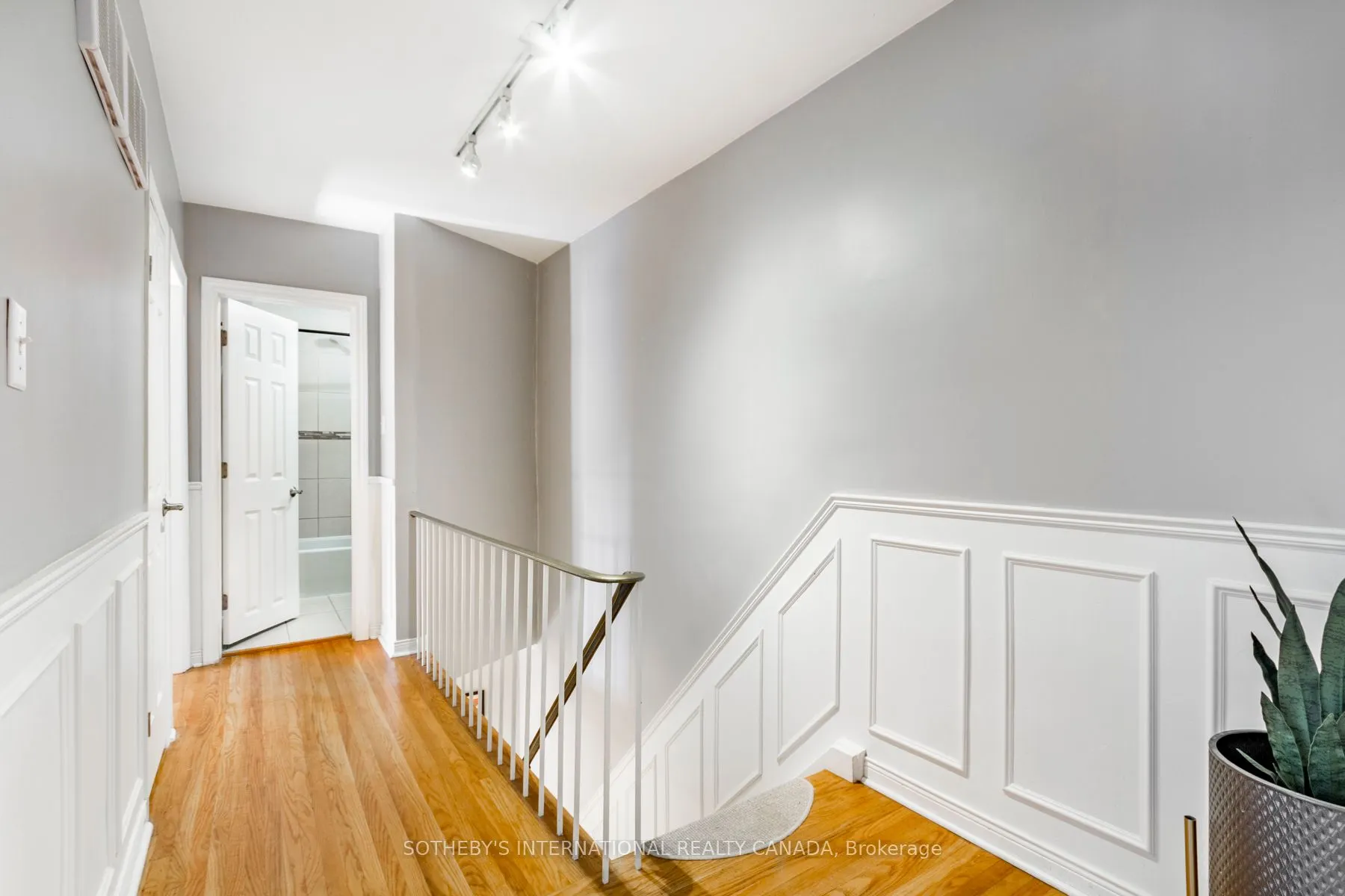 51 Broadfield Drive