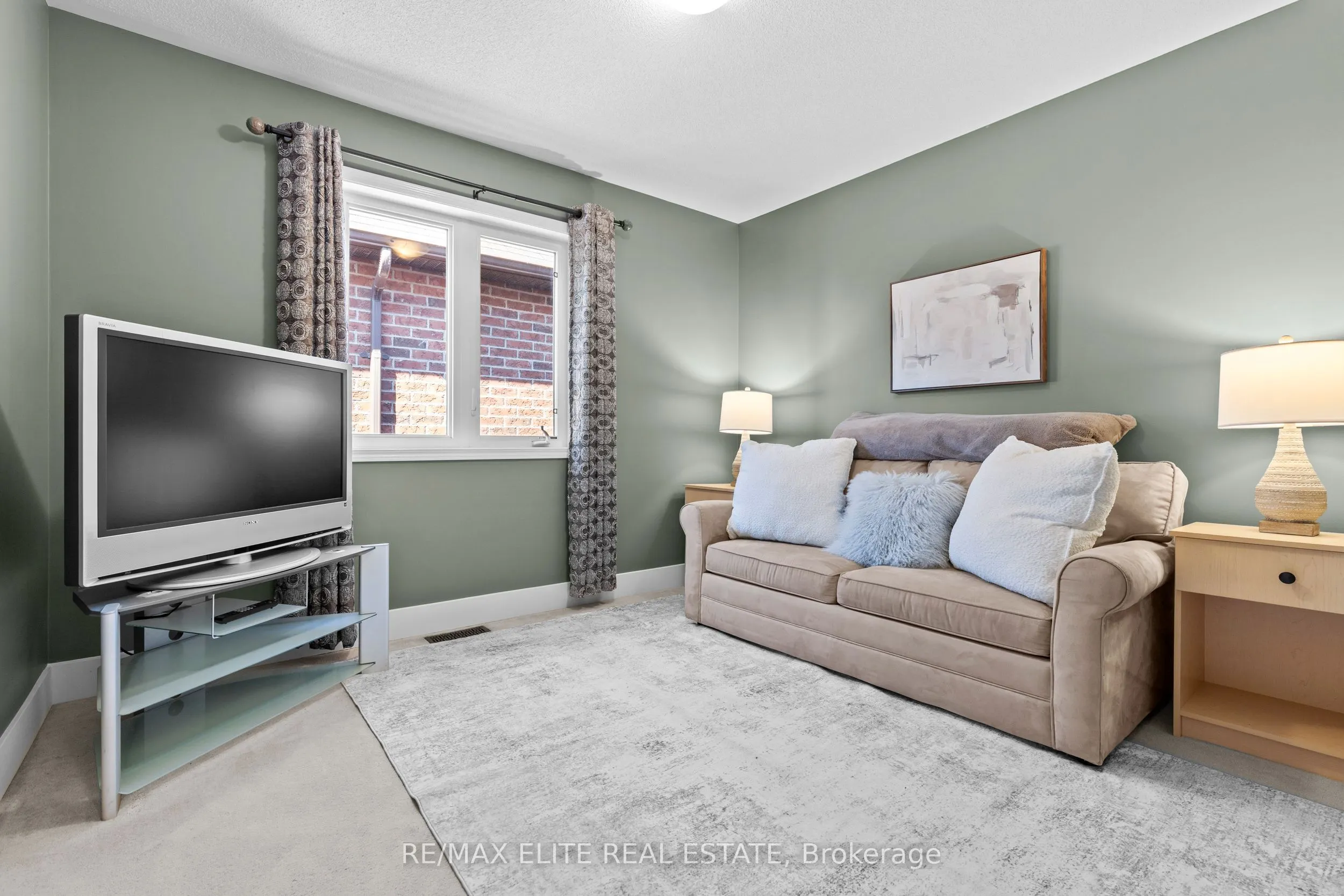 27 Arkwright Drive
