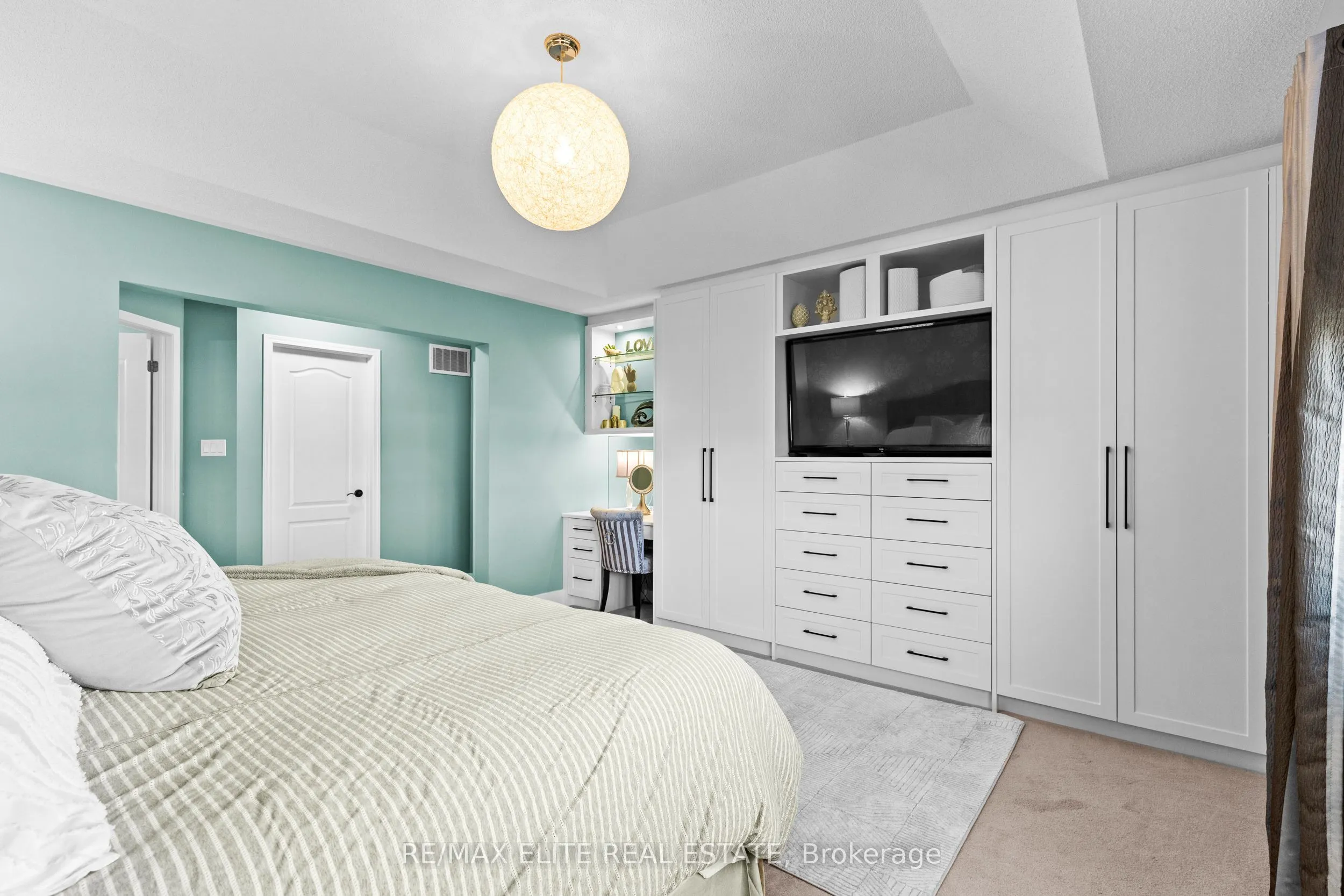 27 Arkwright Drive