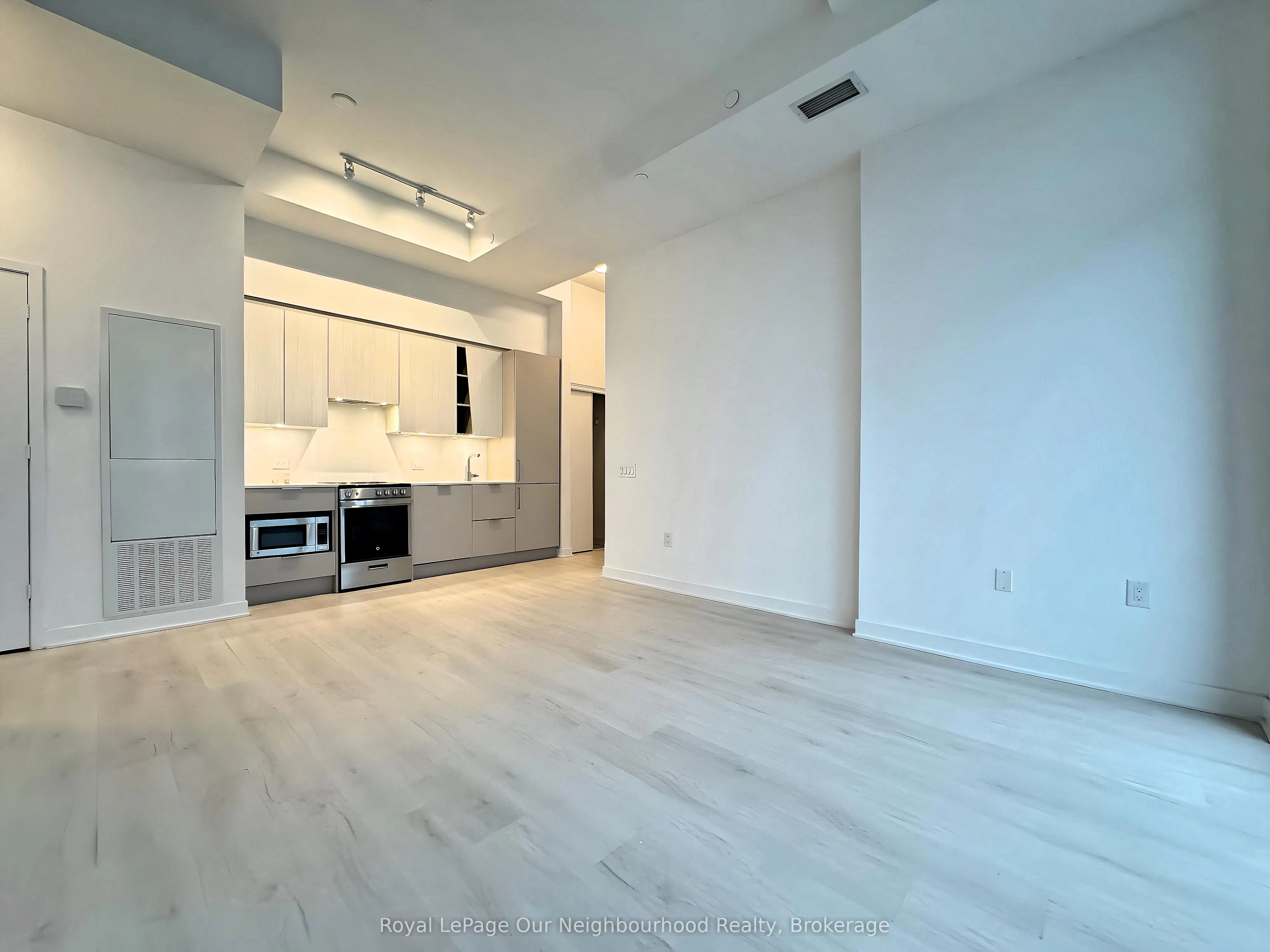 3900 Confederation Parkway, #2405