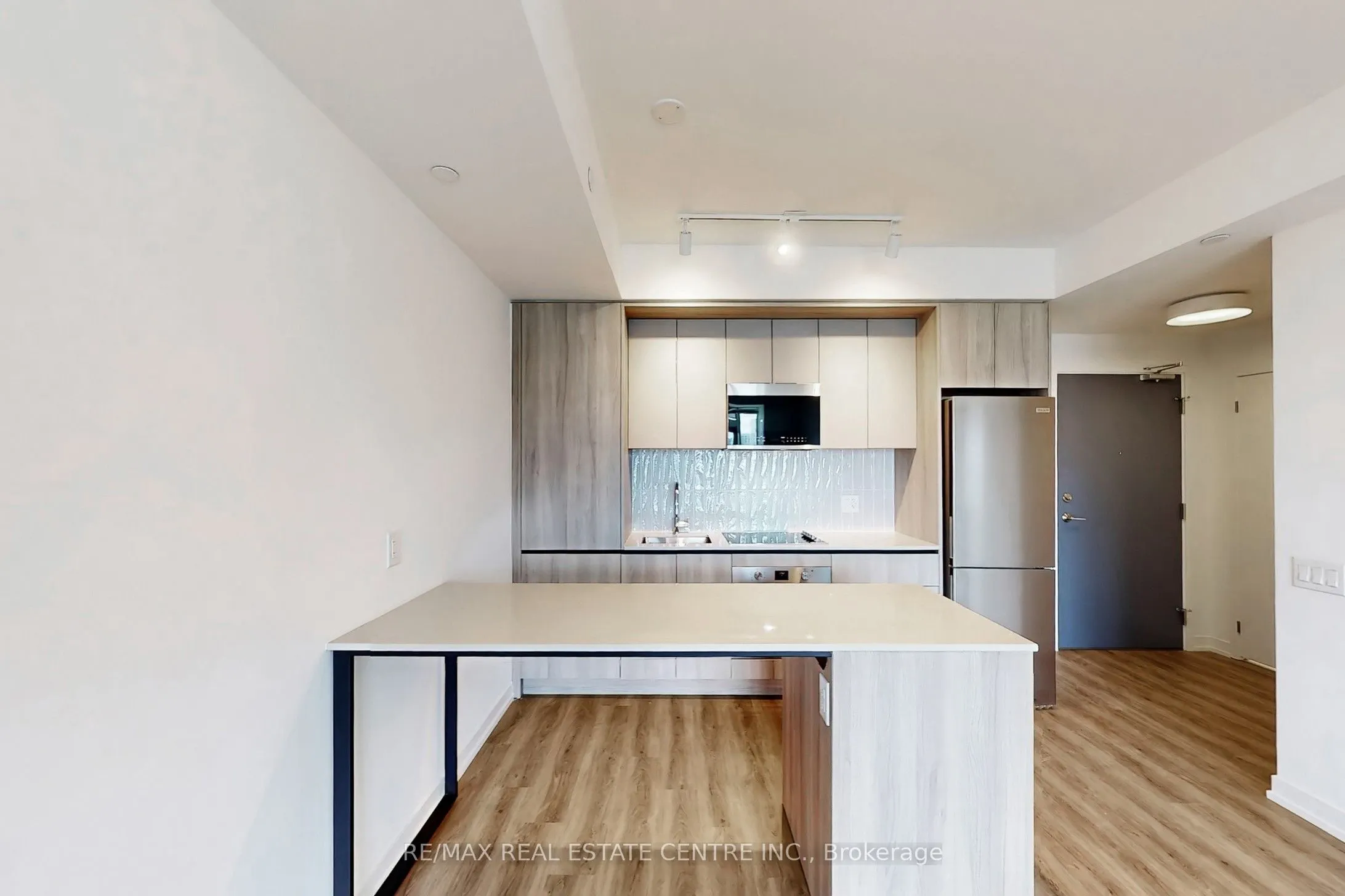2485 Eglington Avenue W, #1420