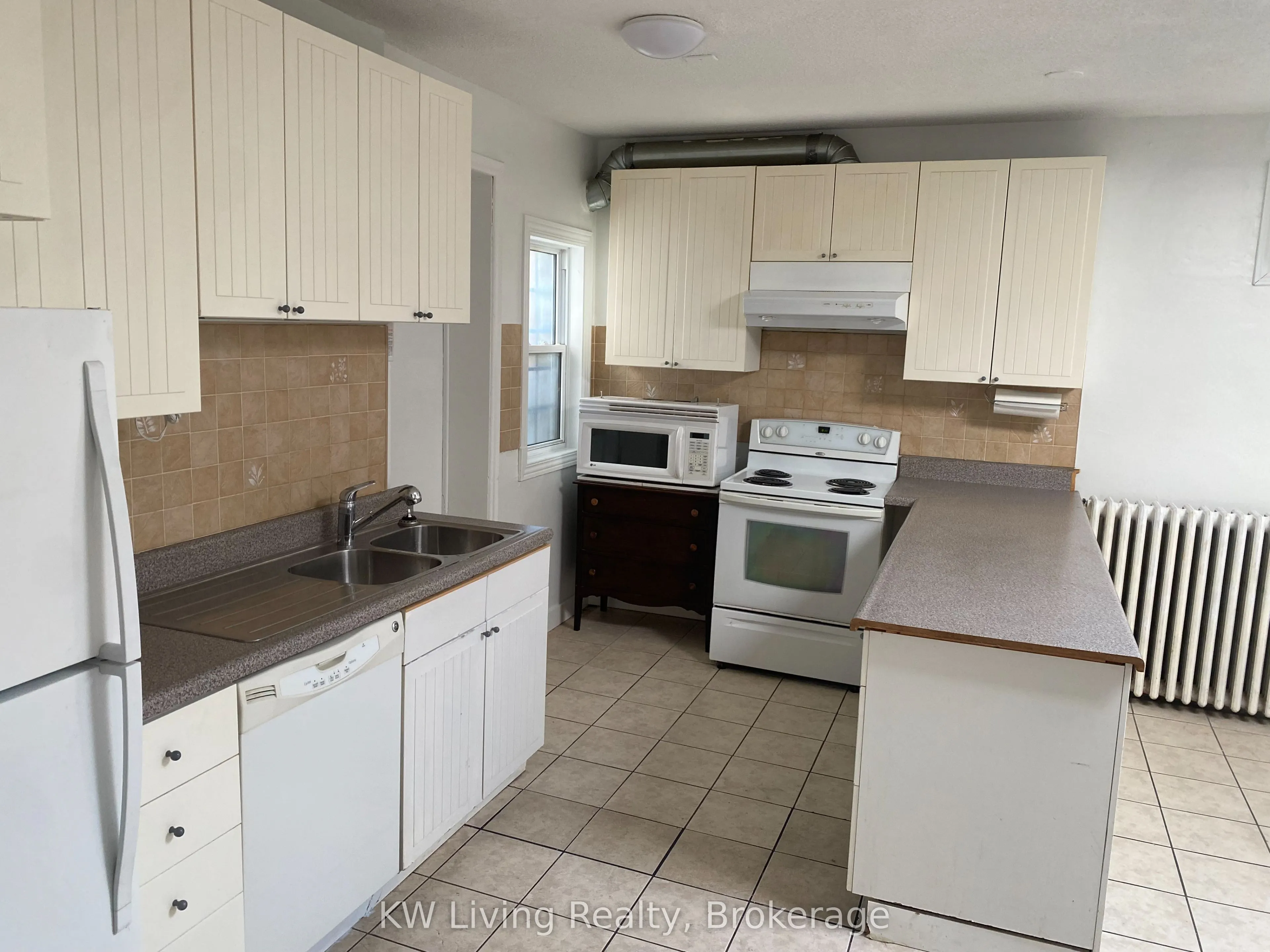 2890 Lake Shore Boulevard W, #Apt. 3
