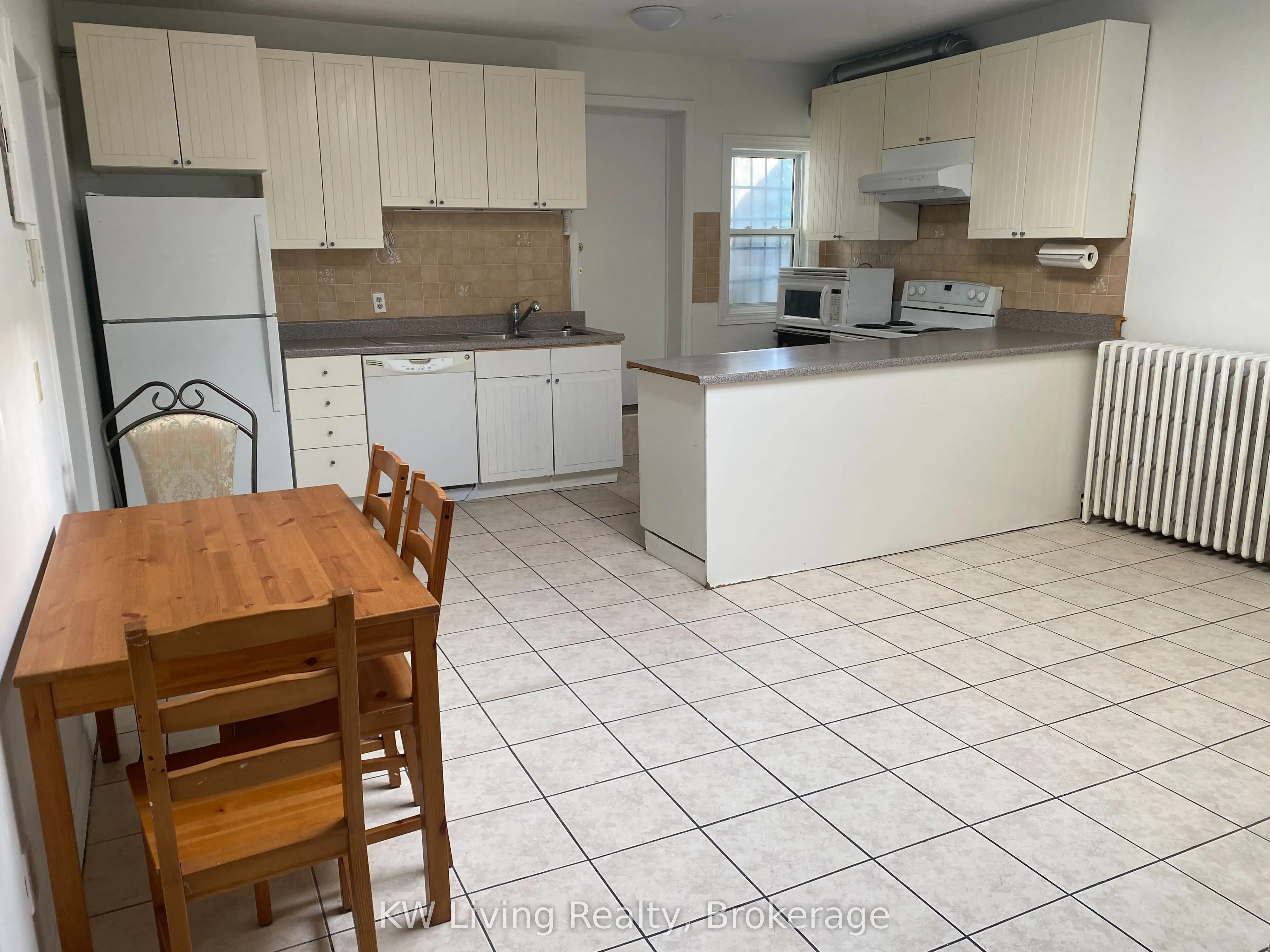 2890 Lake Shore Boulevard W, #Apt. 3