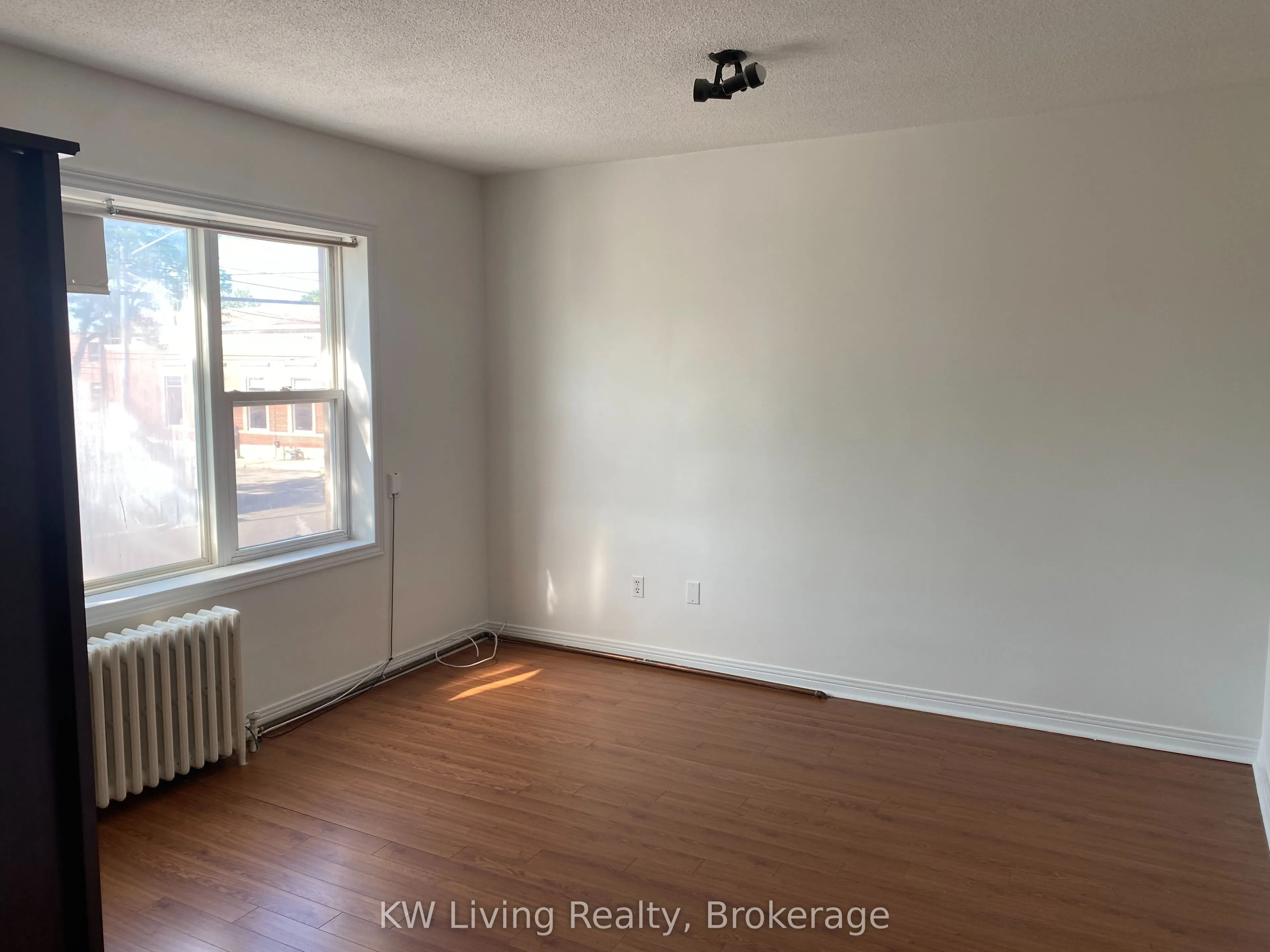2890 Lake Shore Boulevard W, #Apt. 3