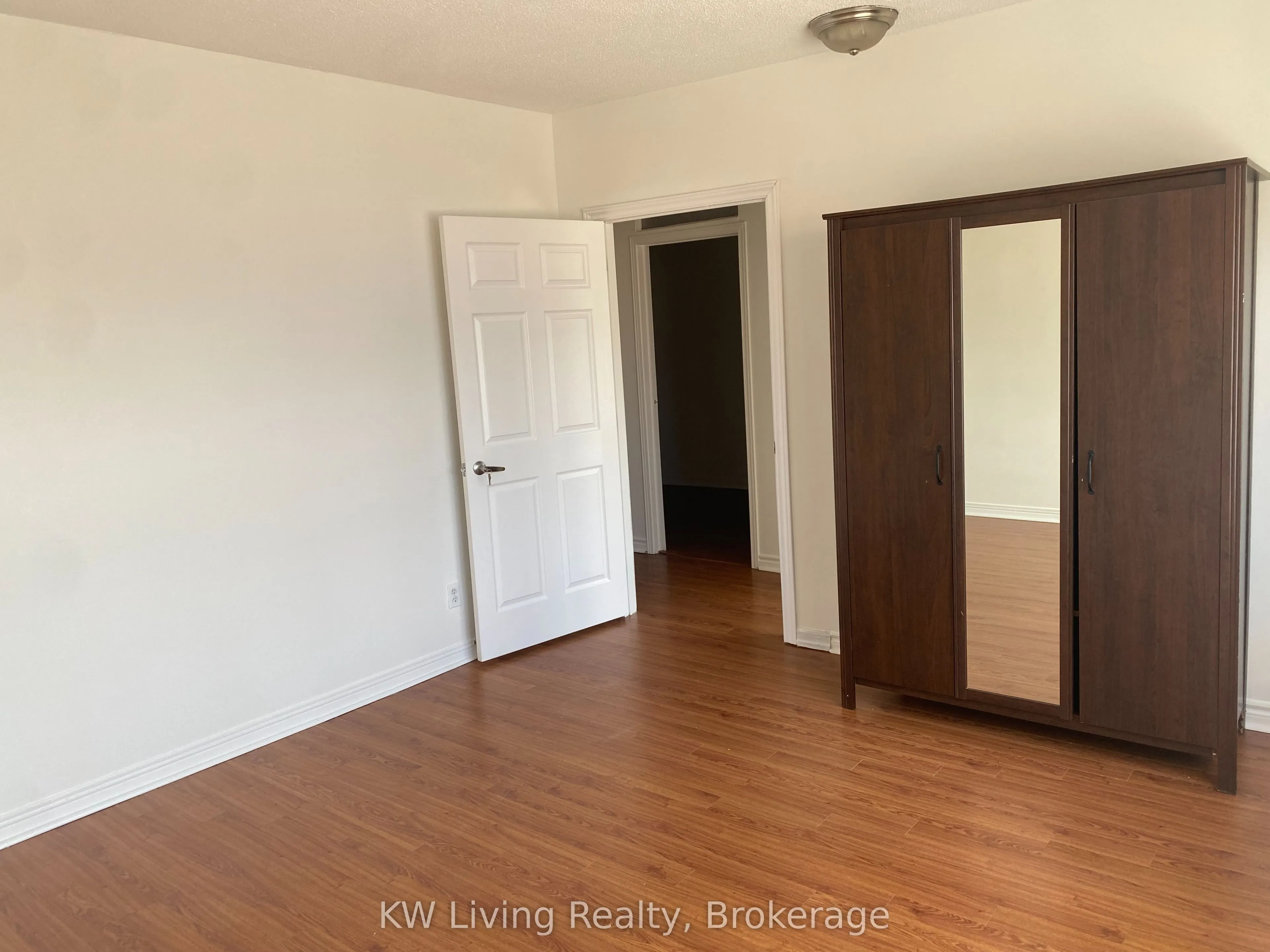 2890 Lake Shore Boulevard W, #Apt. 3