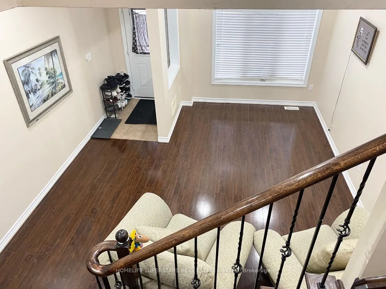 20 Daden Oaks Drive